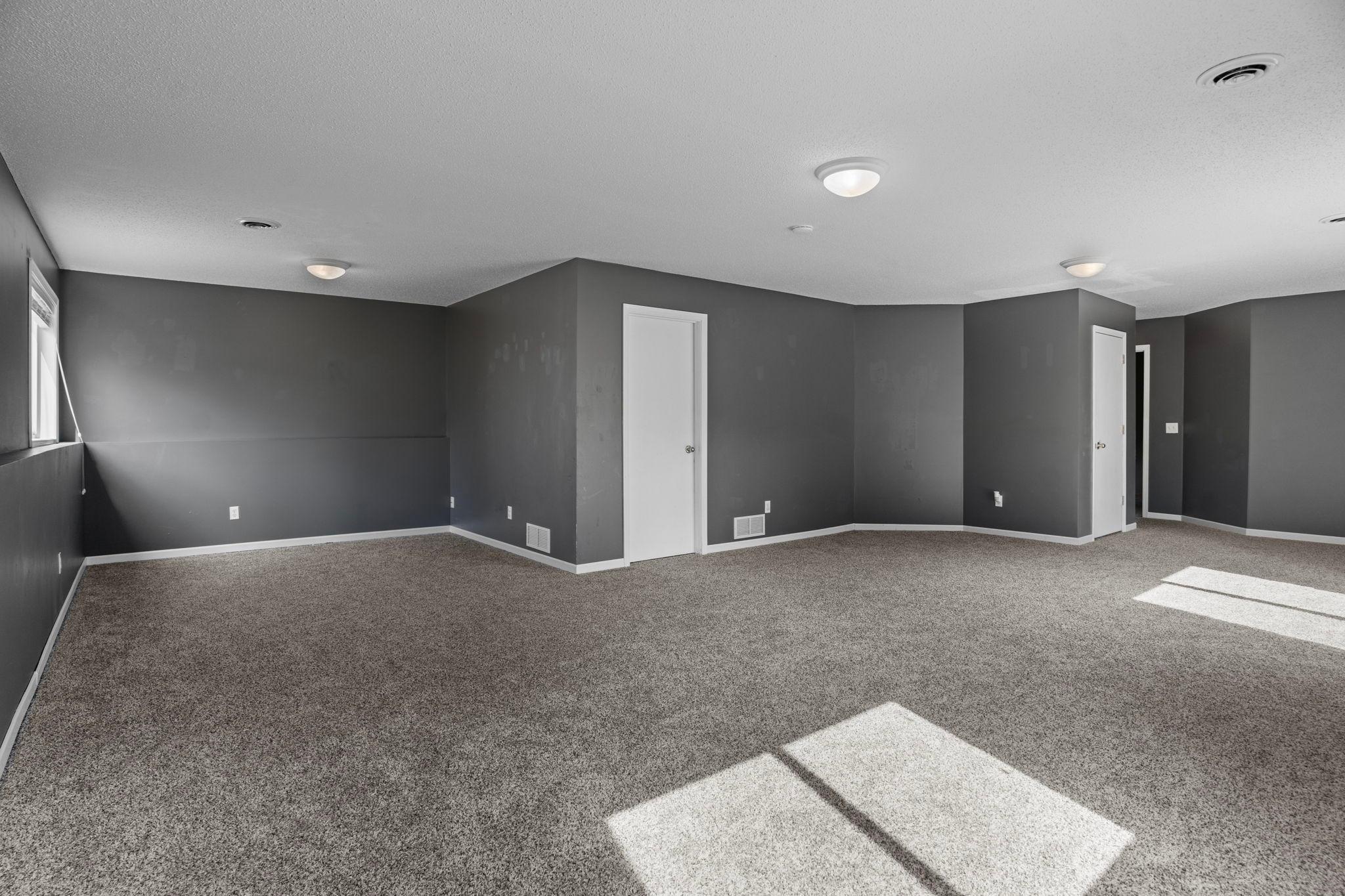 4156 Jansen Avenue NE