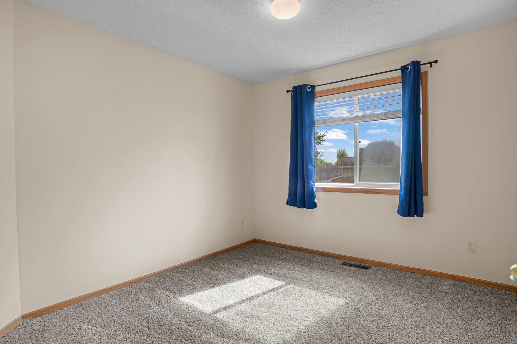 4156 Jansen Avenue NE