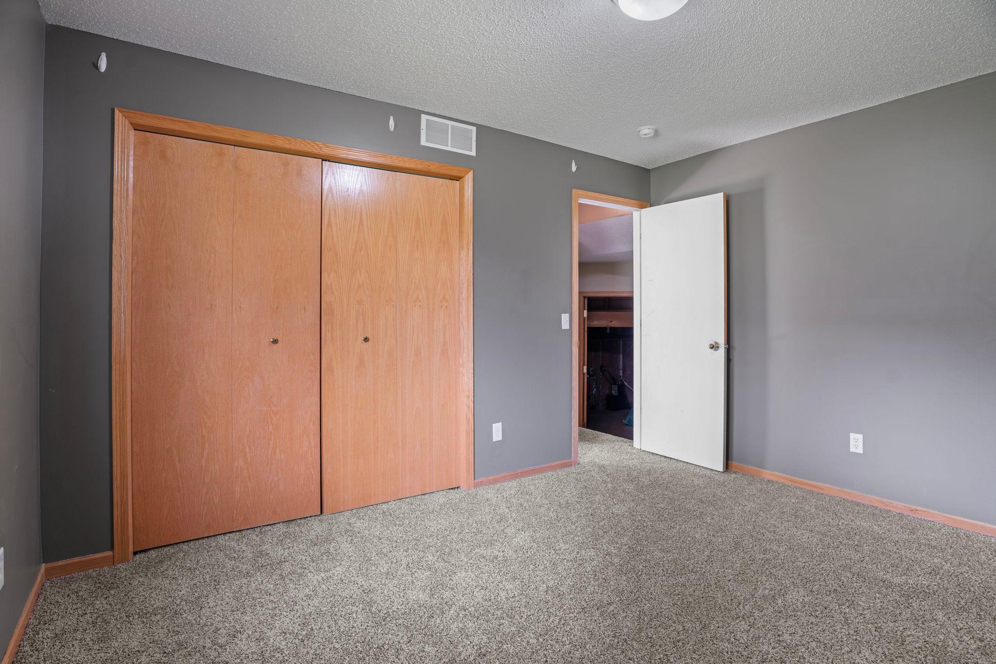 4156 Jansen Avenue NE