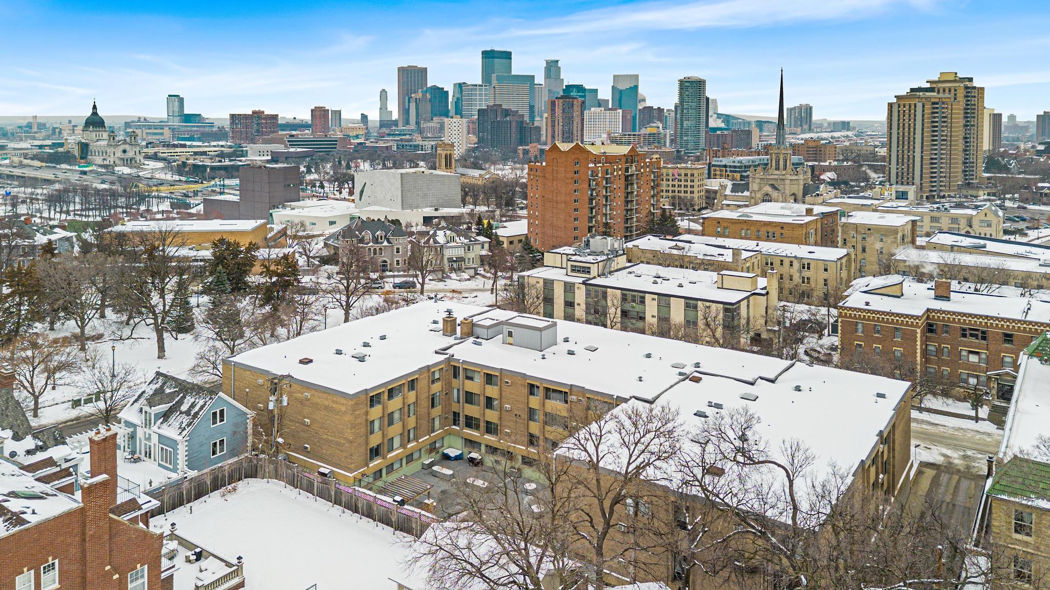 1770 Bryant Avenue S Unit: 301