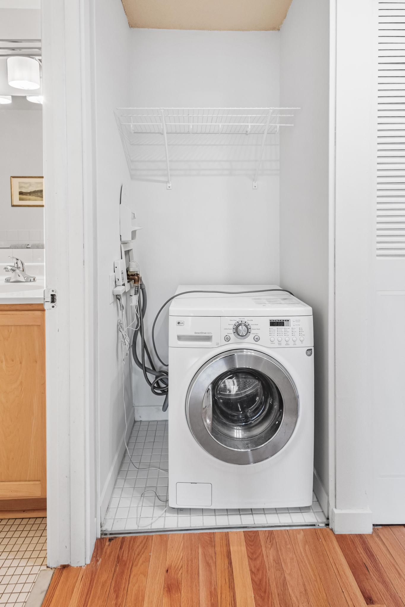 1770 Bryant Avenue S Unit: 301