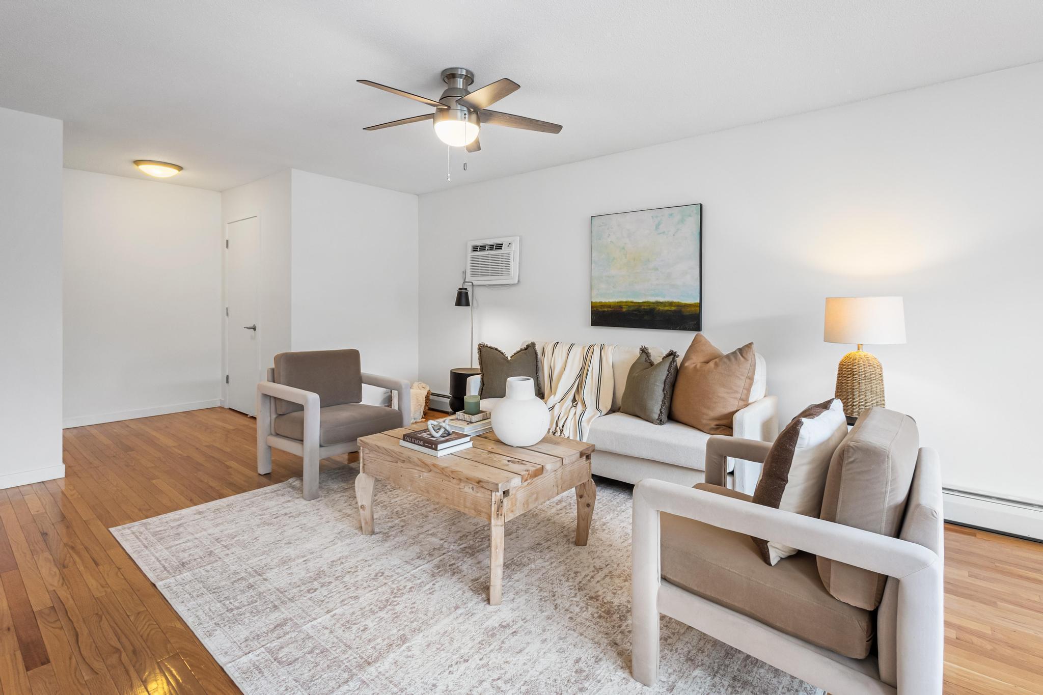 1770 Bryant Avenue S Unit: 301