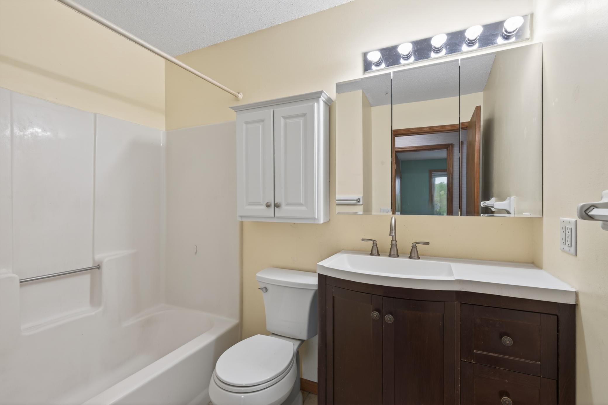 8519 S Pond Trail
