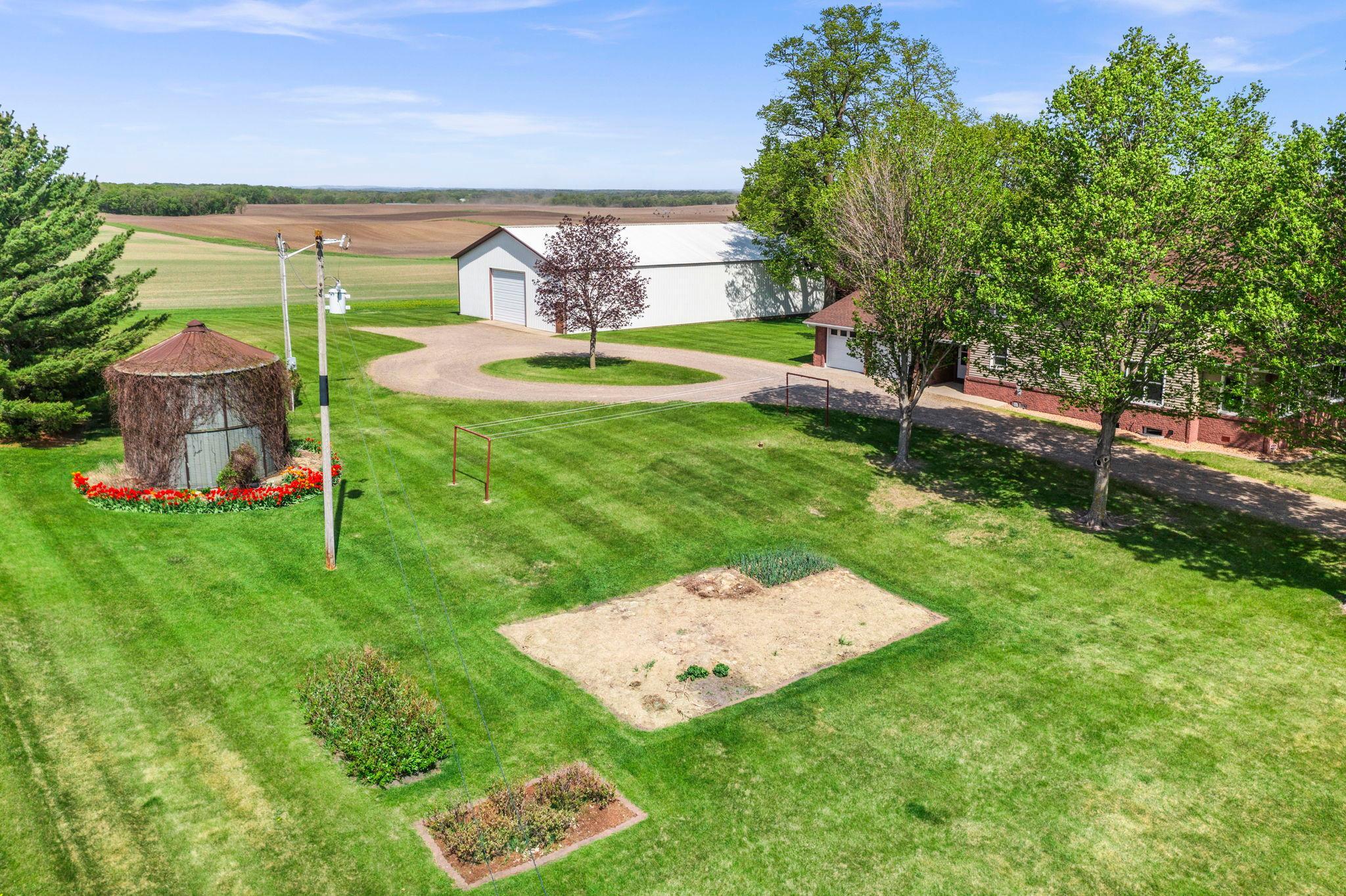 8711 County Road 7 NW