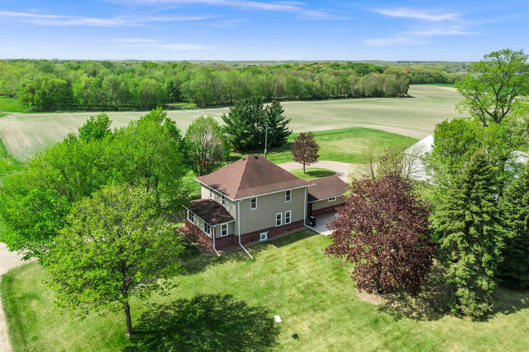 8711 County Road 7 NW