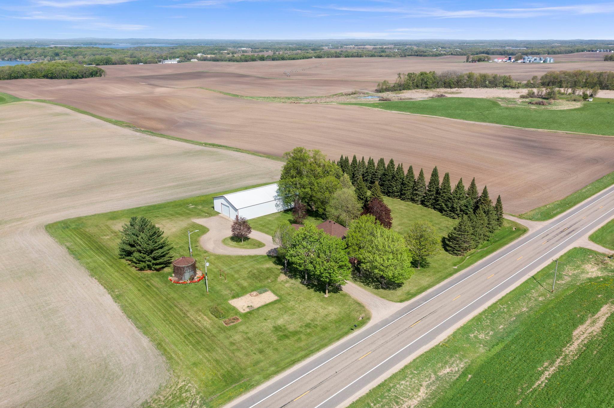 8711 County Road 7 NW