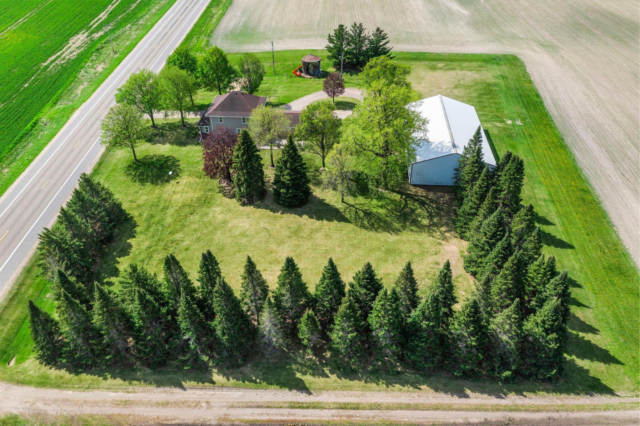 8711 County Road 7 NW