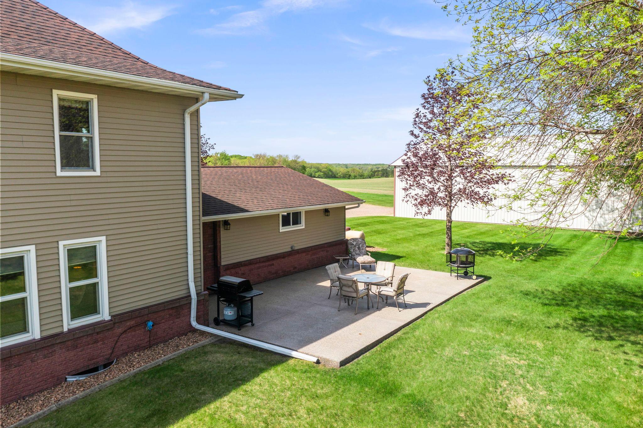 8711 County Road 7 NW