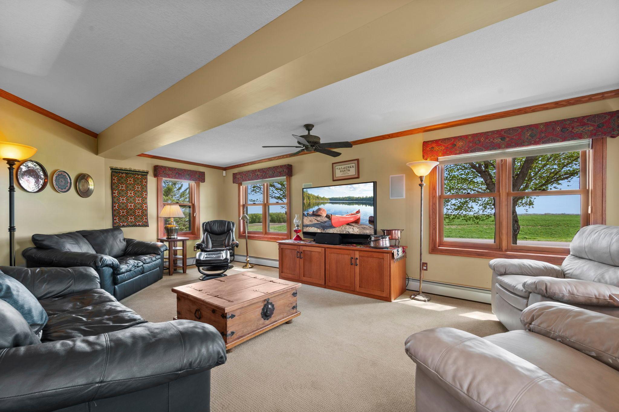 8711 County Road 7 NW