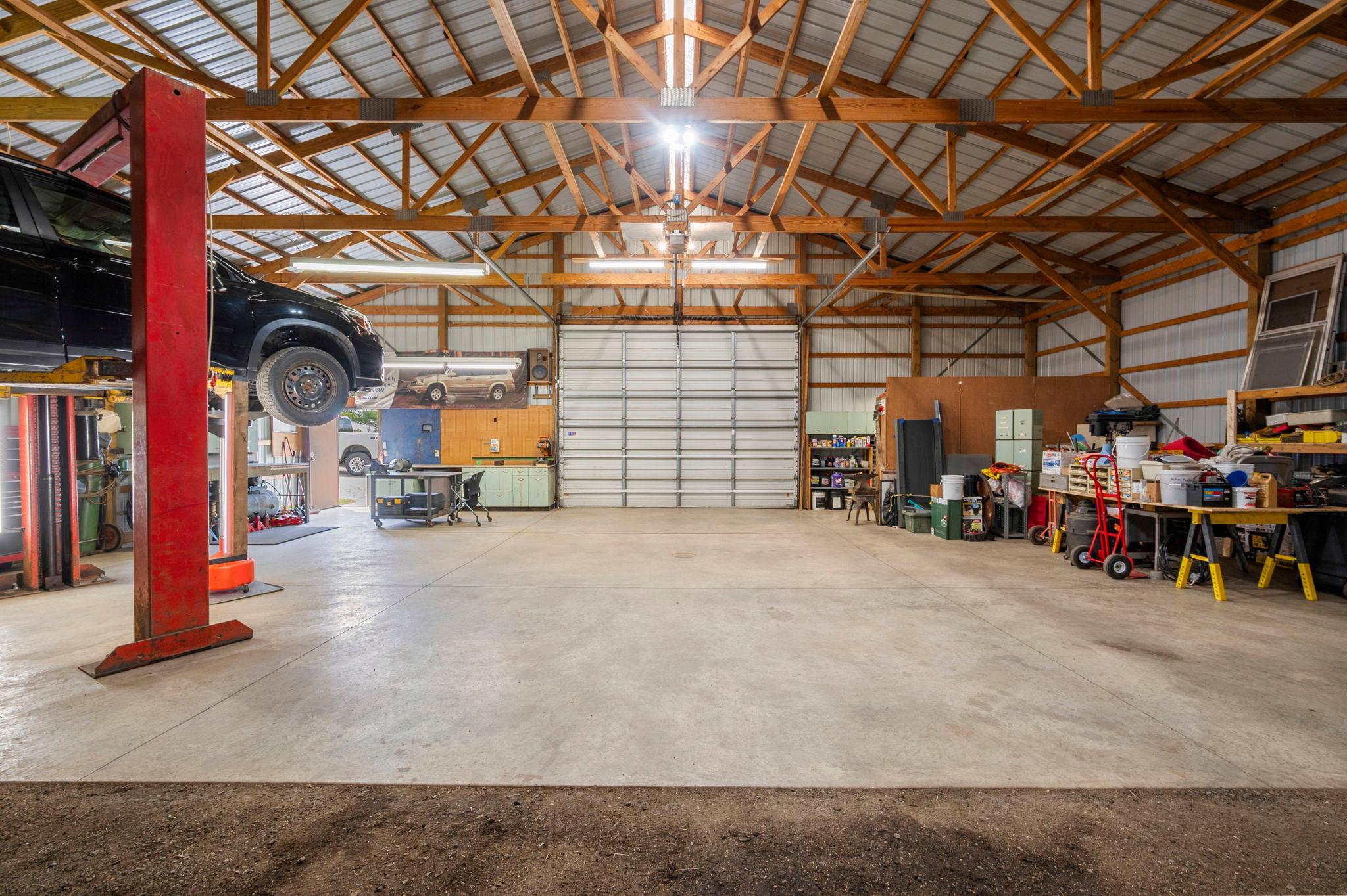 8711 County Road 7 NW