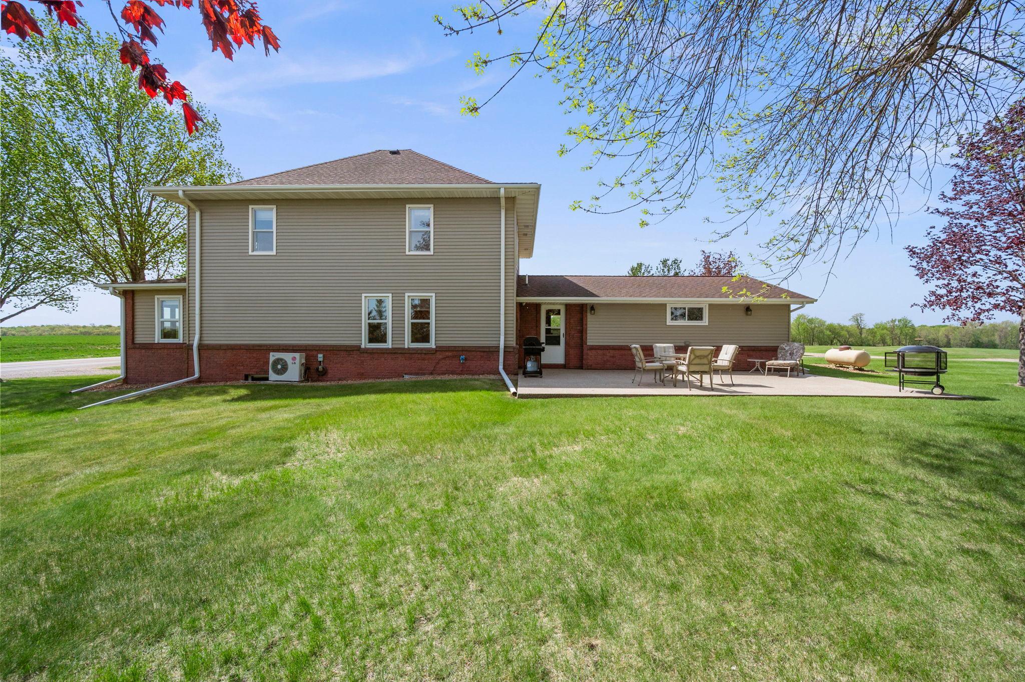 8711 County Road 7 NW