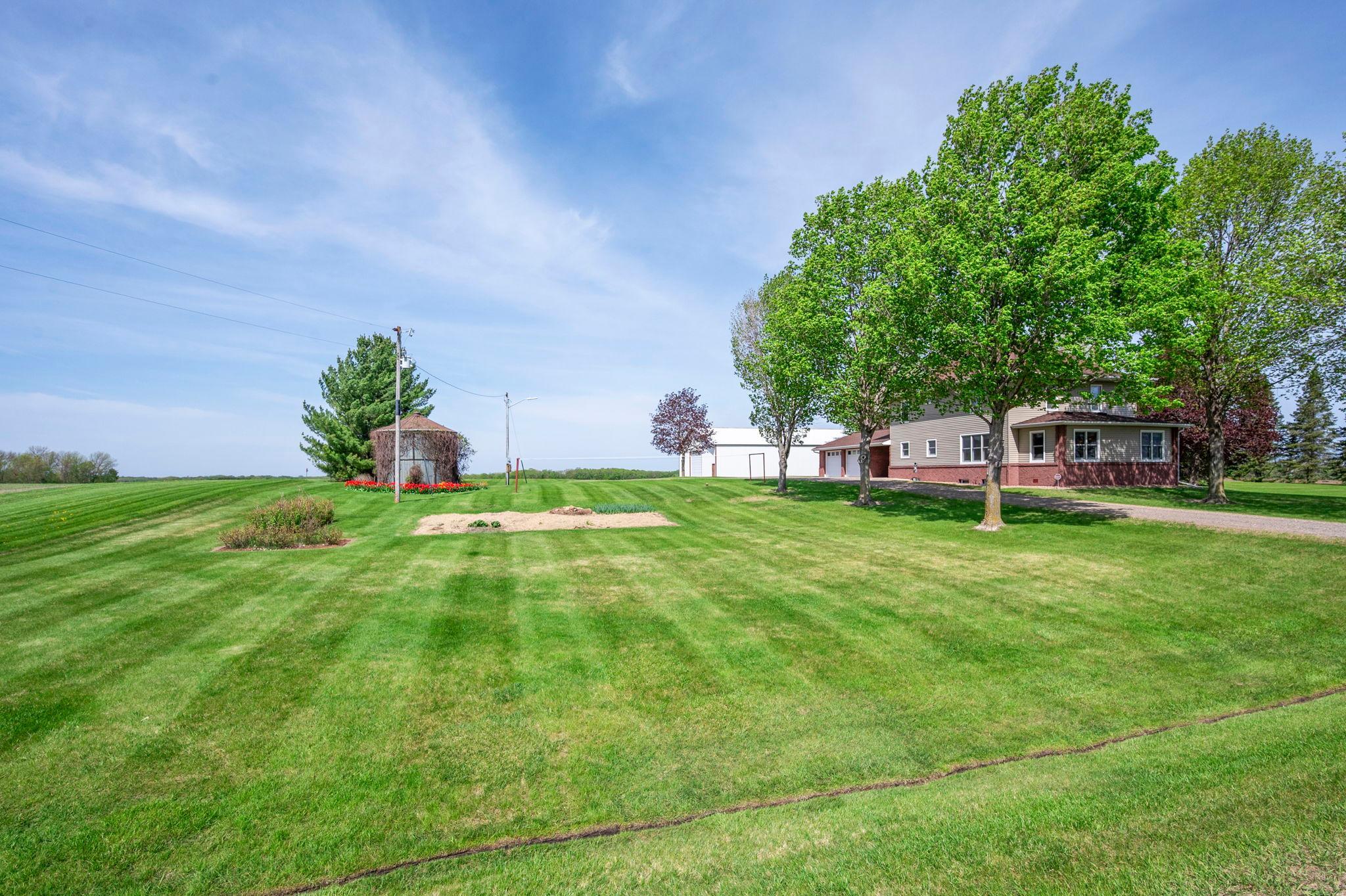 8711 County Road 7 NW