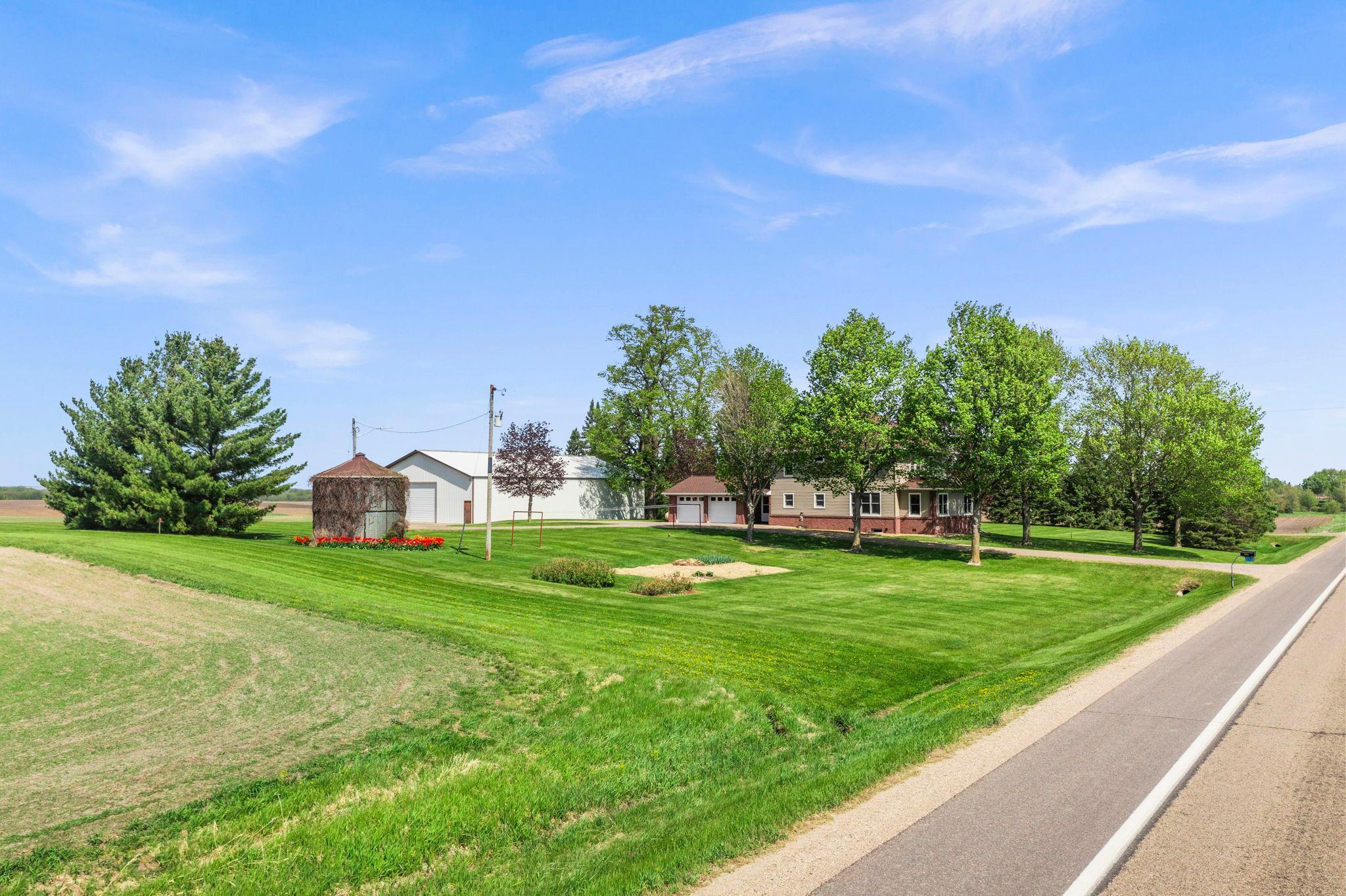 8711 County Road 7 NW