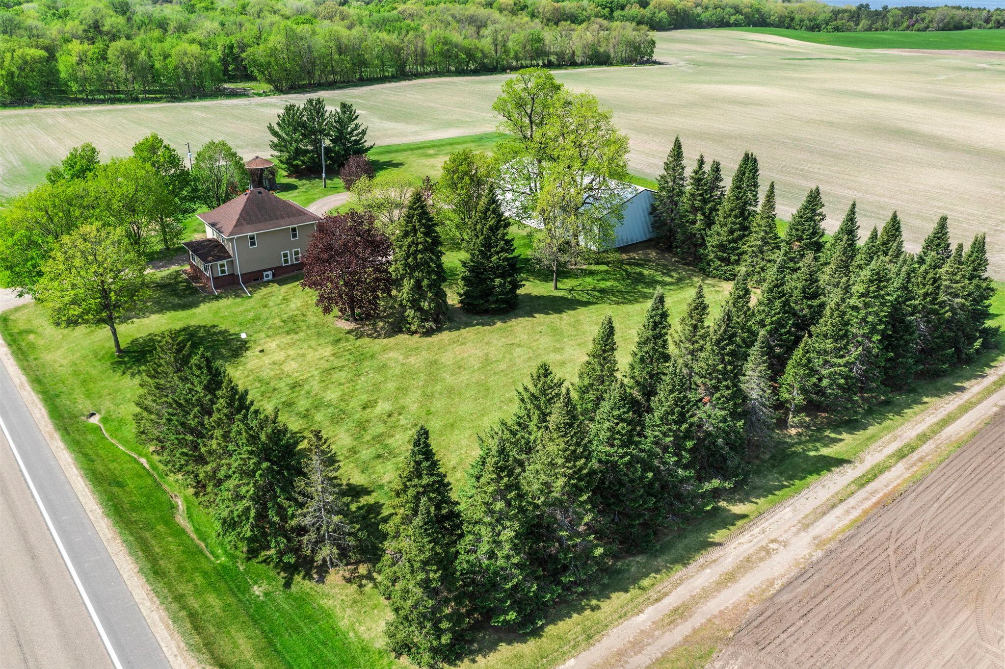 8711 County Road 7 NW