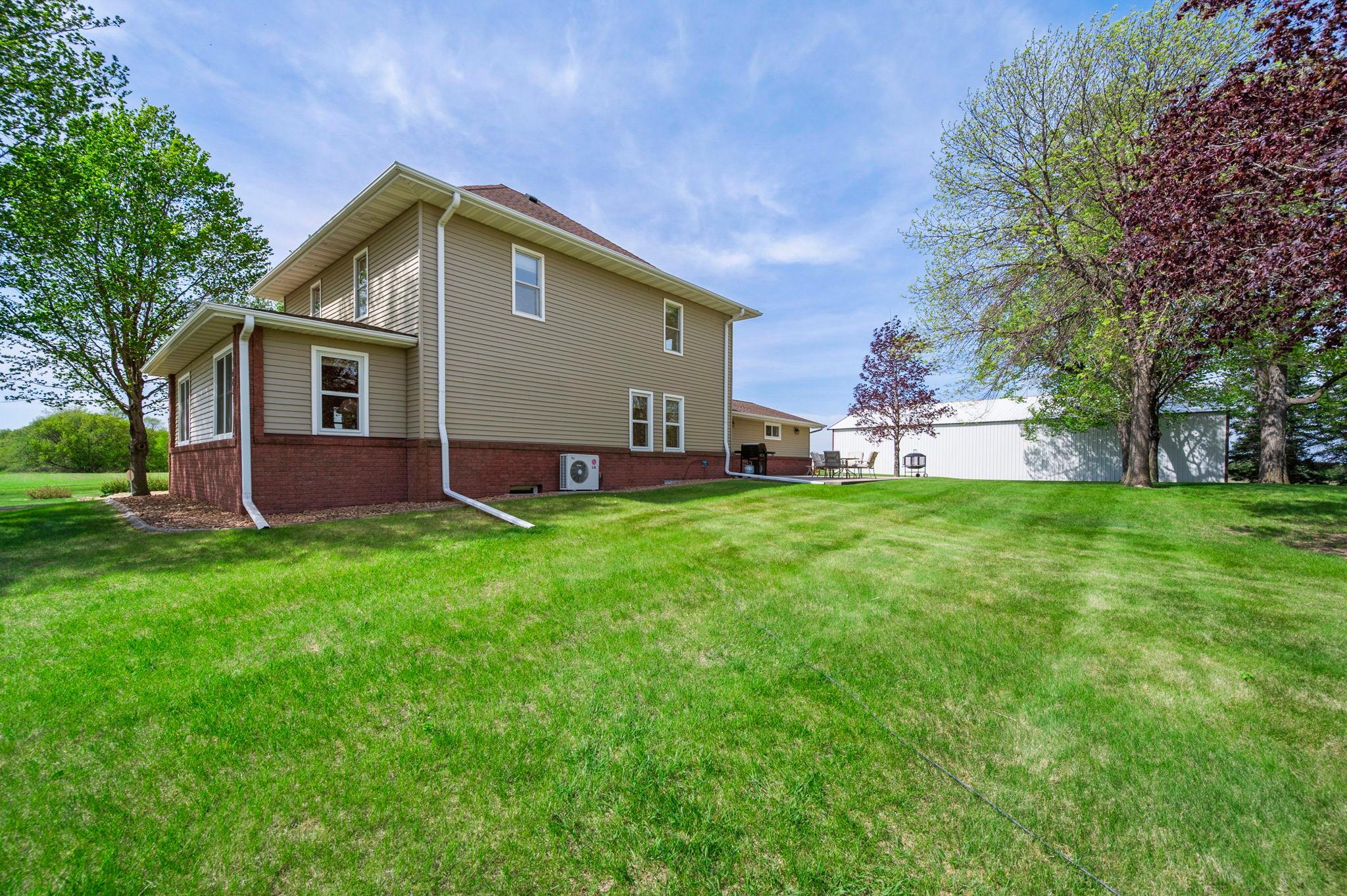 8711 County Road 7 NW