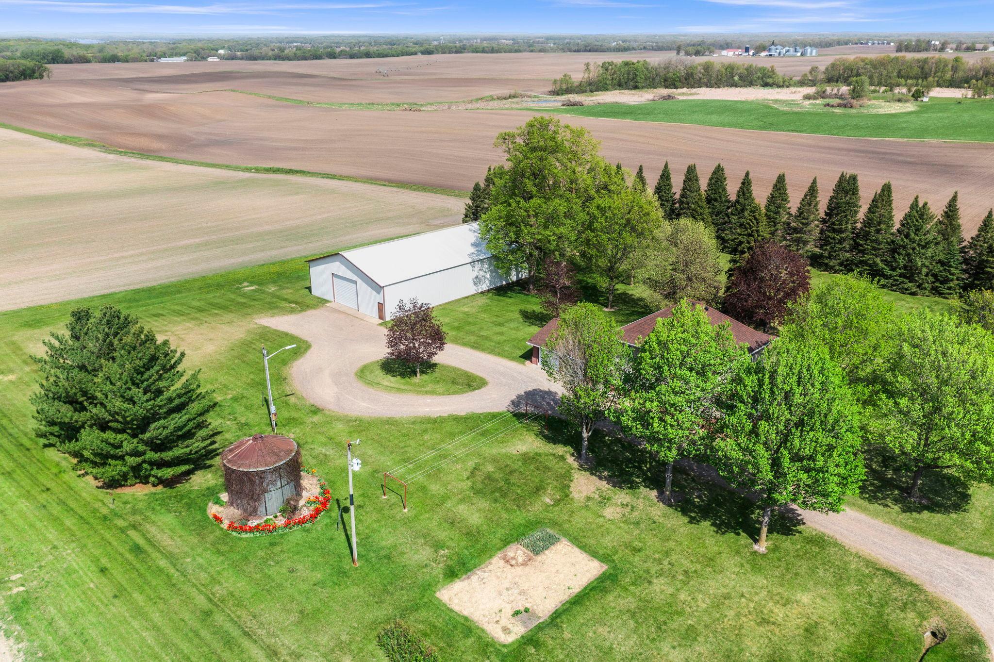 8711 County Road 7 NW