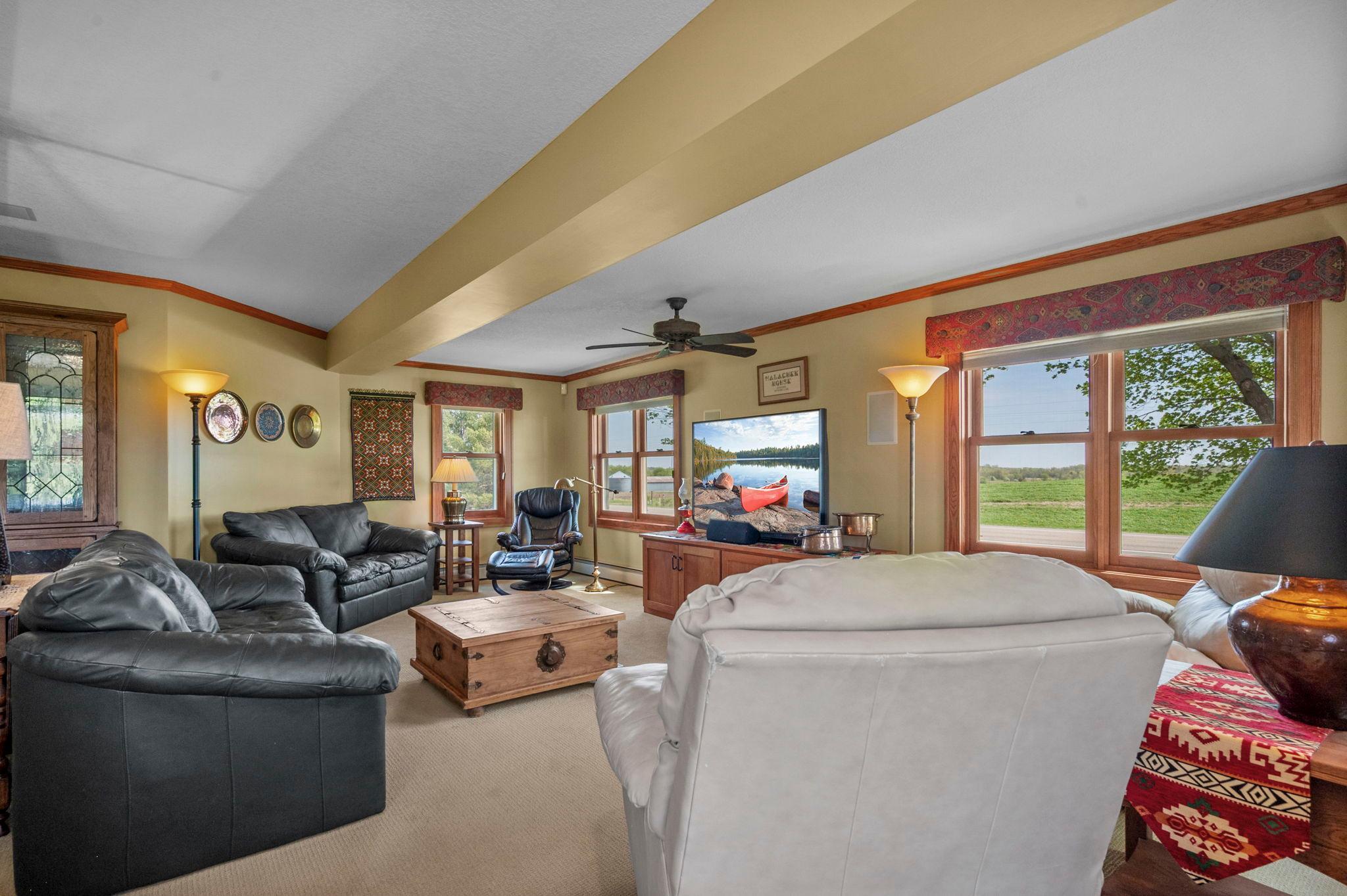 8711 County Road 7 NW