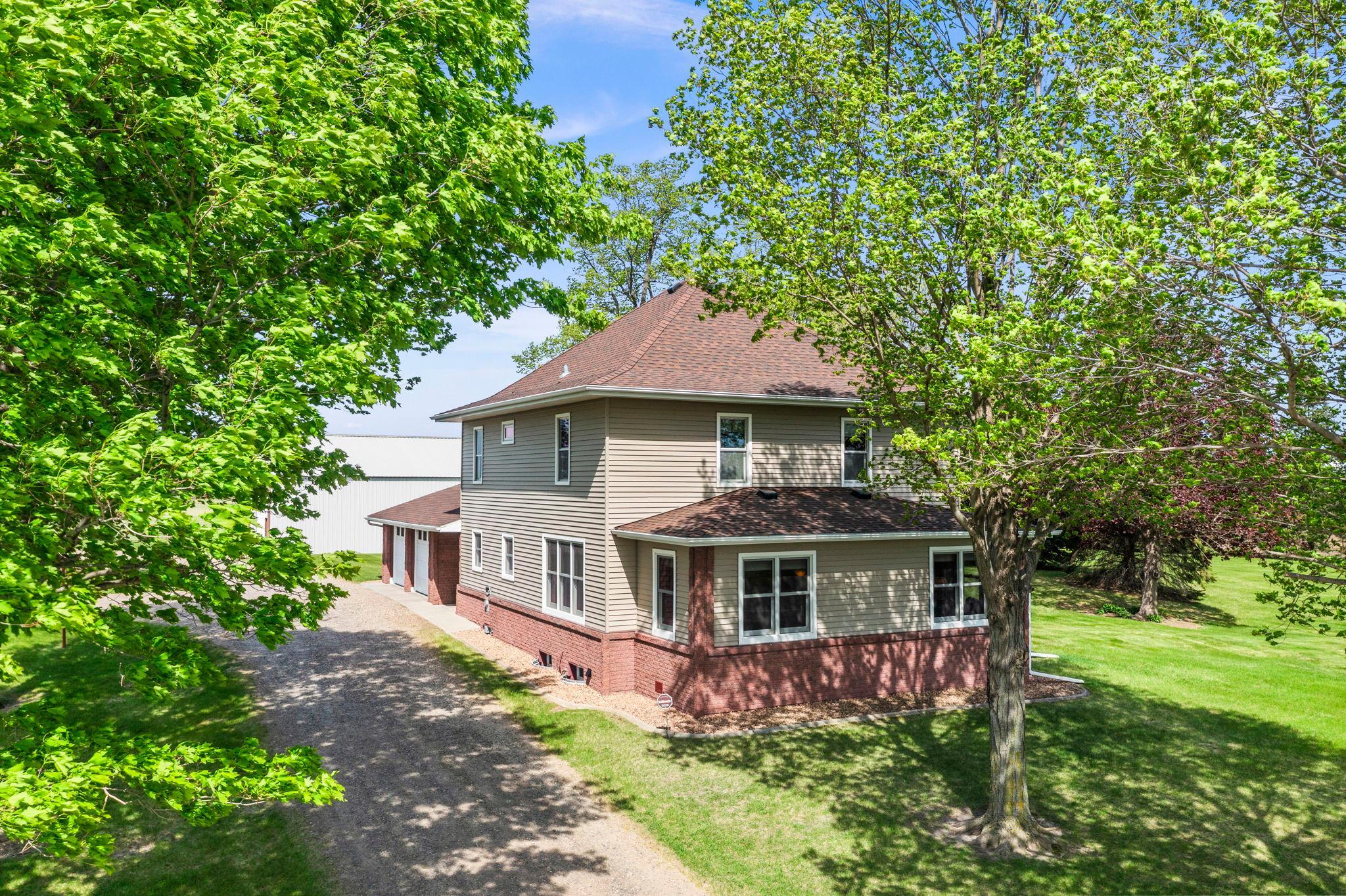 8711 County Road 7 NW