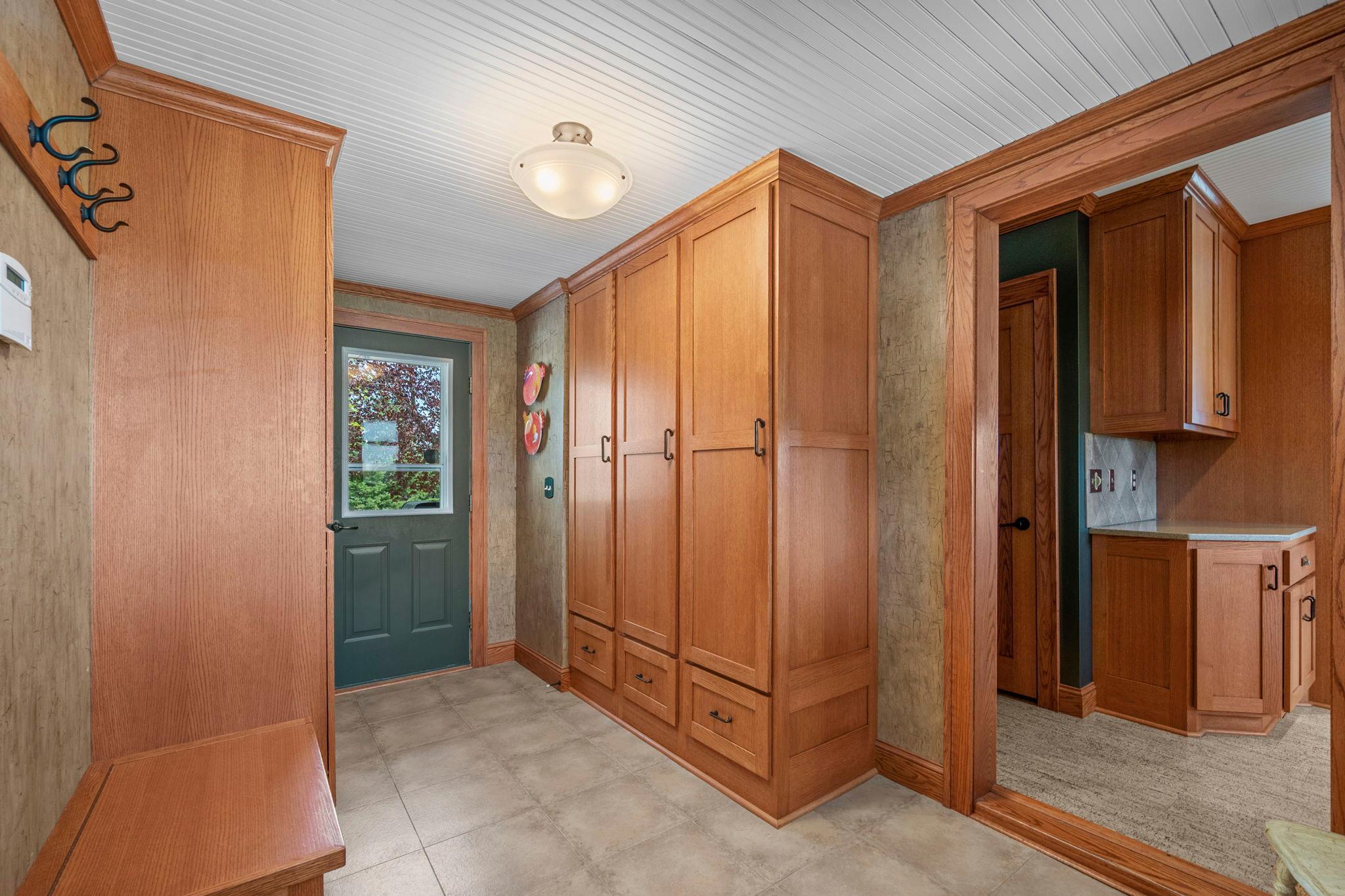 8711 County Road 7 NW