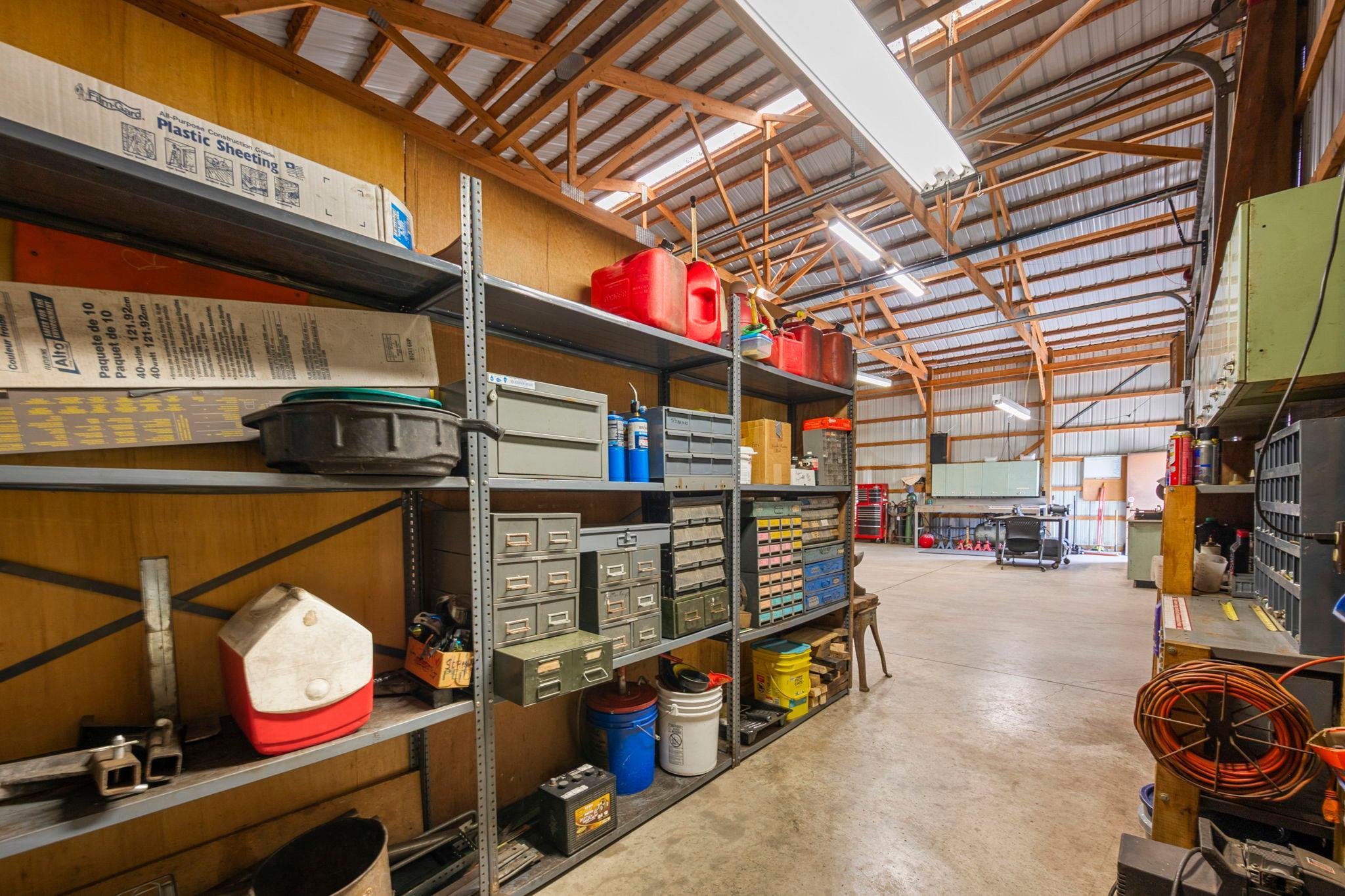 8711 County Road 7 NW