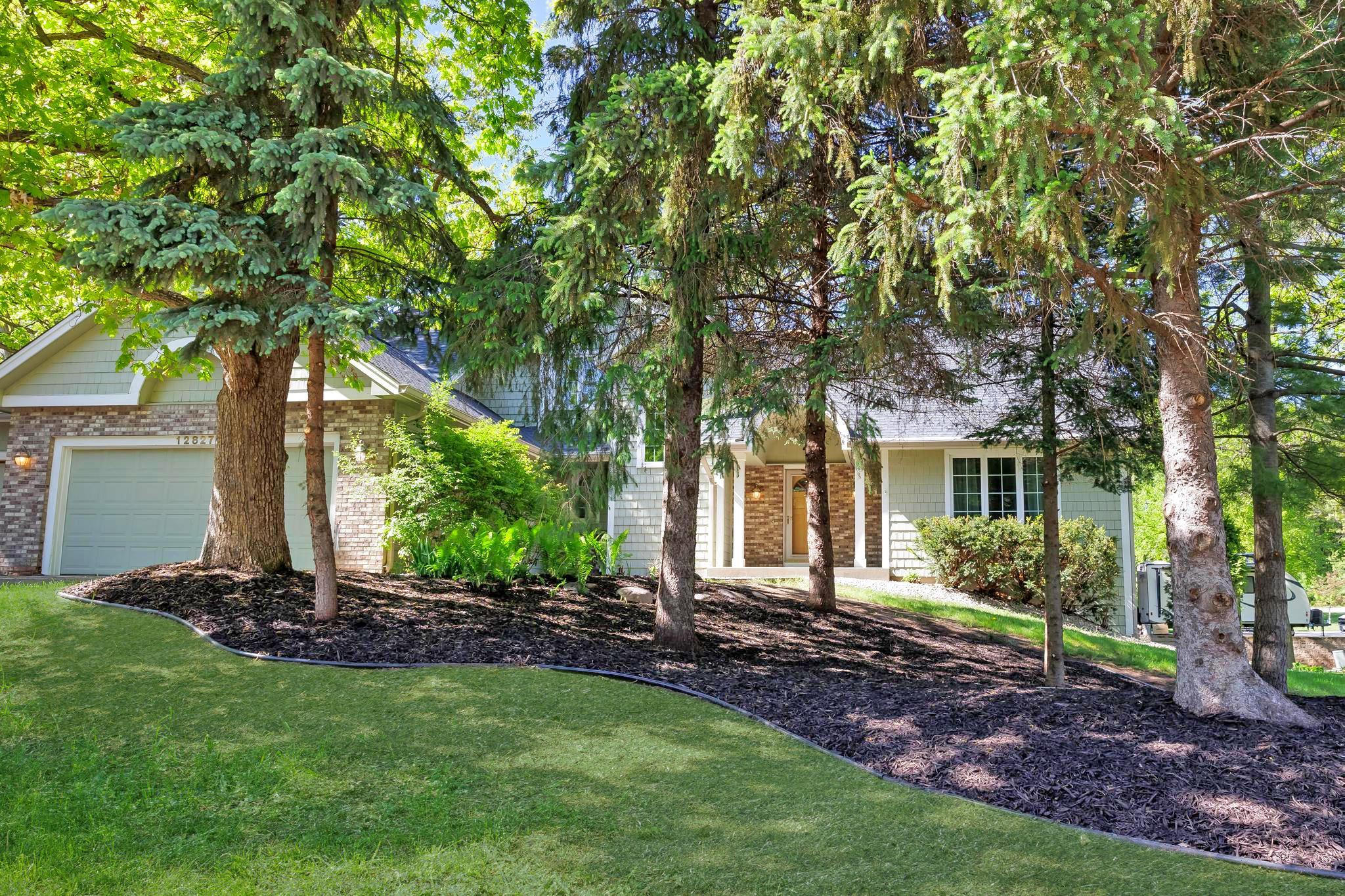 12827 Dover Court