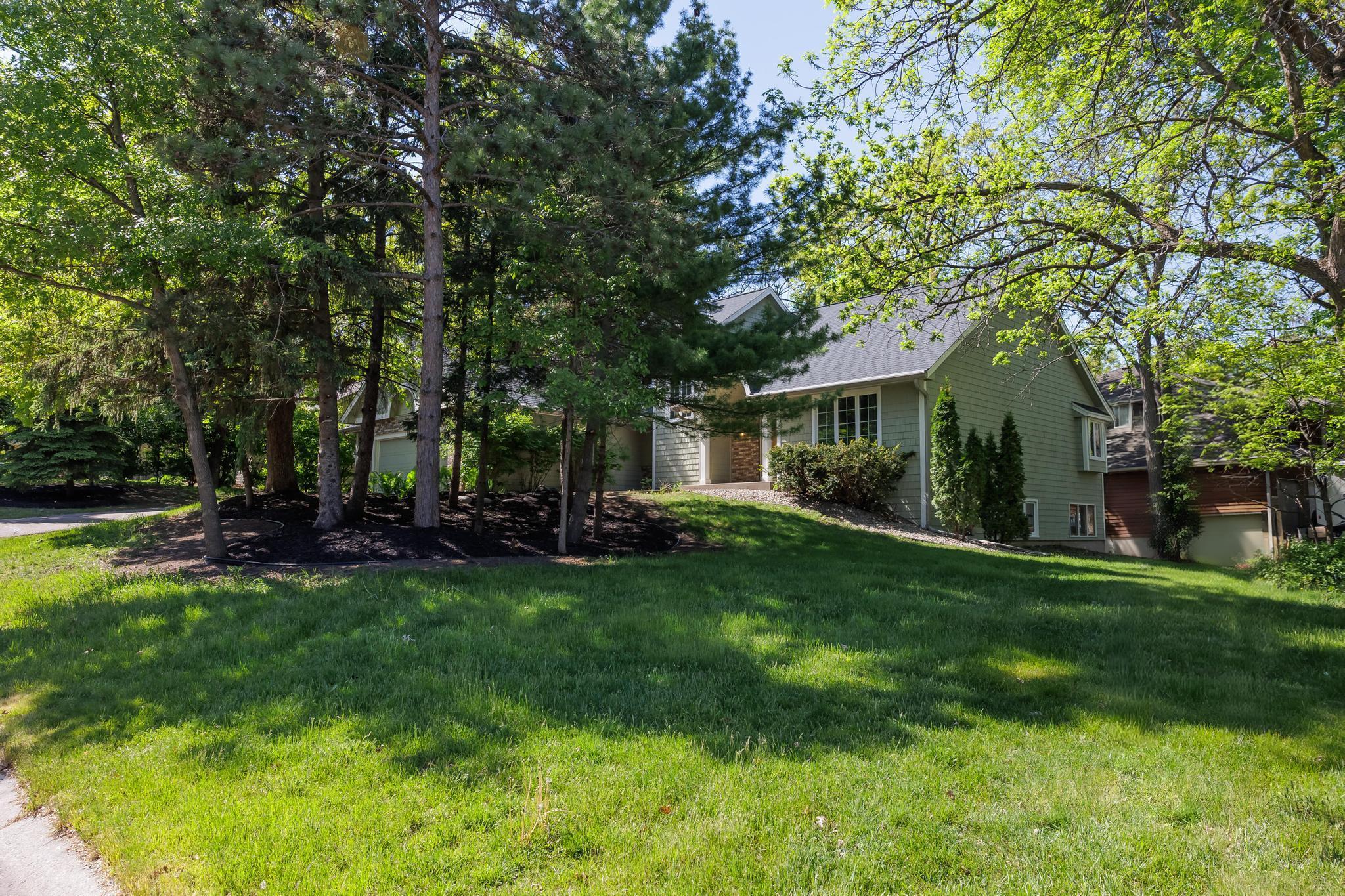 12827 Dover Court