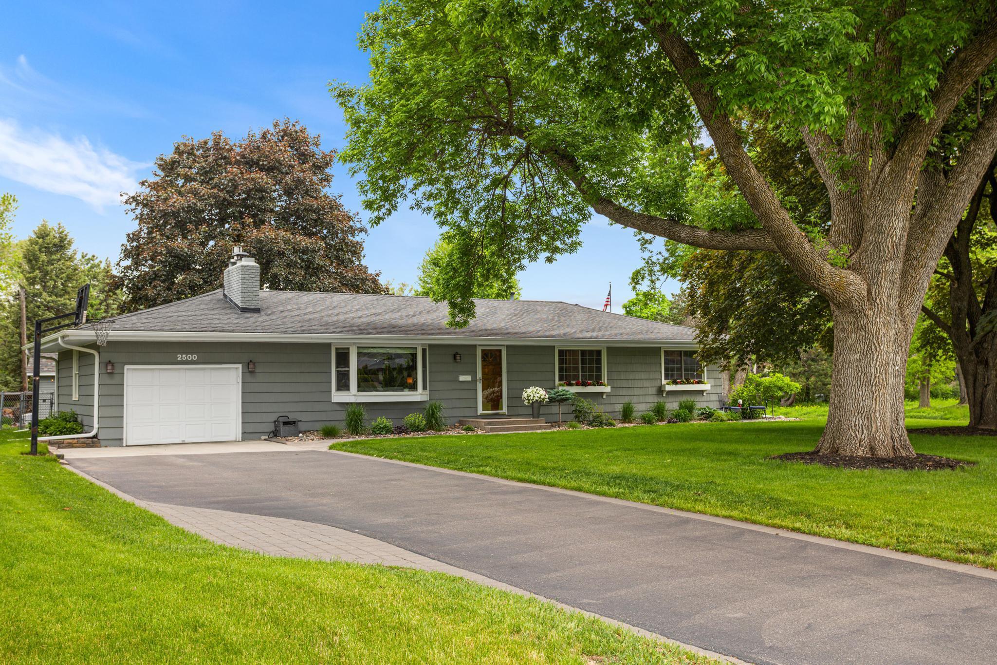 2500 Overlook Drive