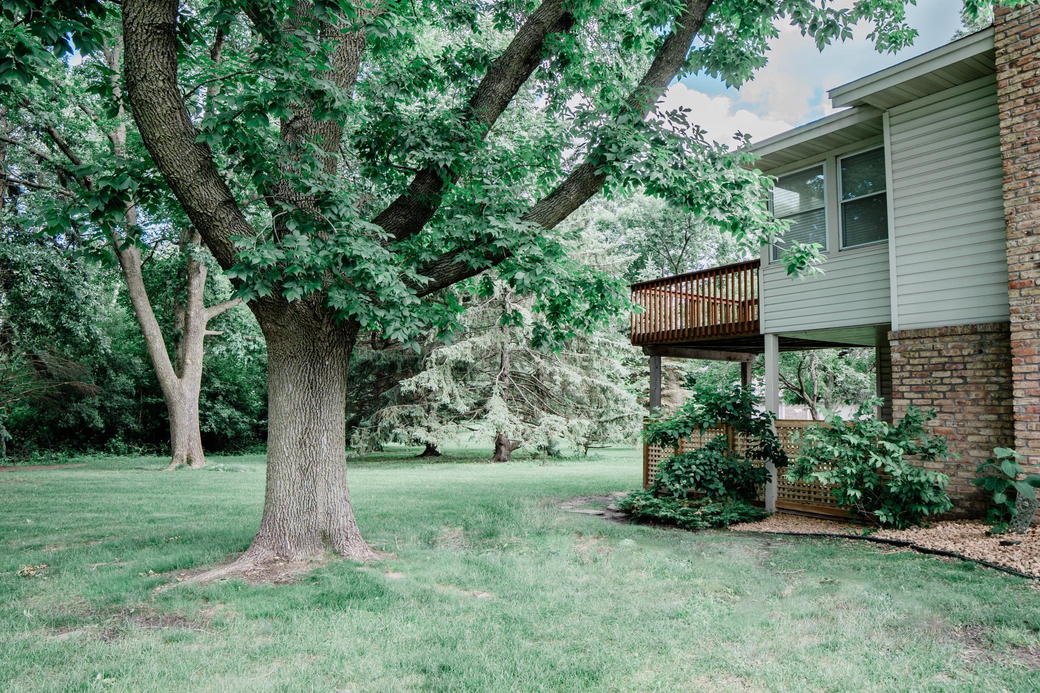 5688 Royal Oaks Drive