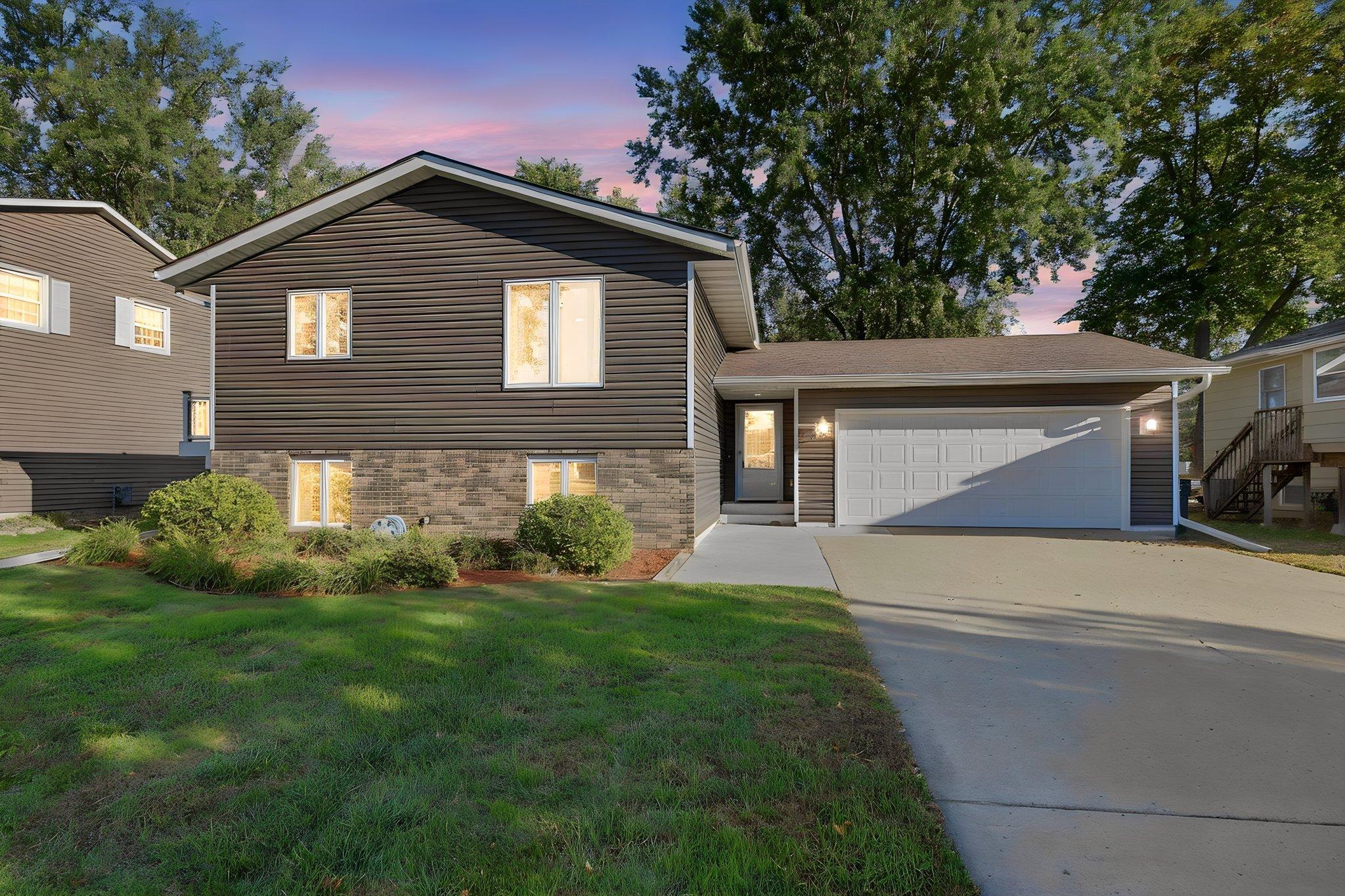 1004 W Prairie Street