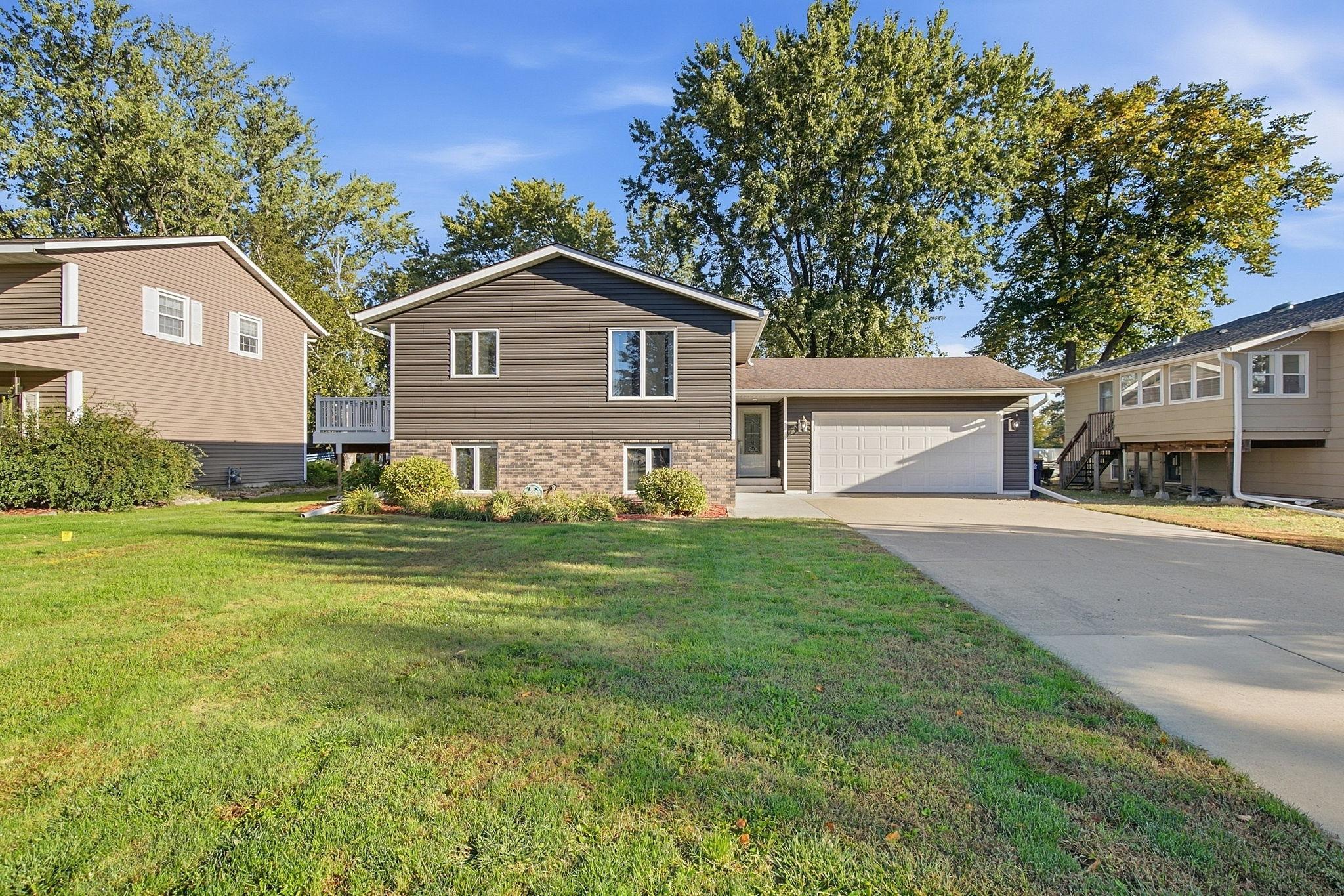 1004 W Prairie Street