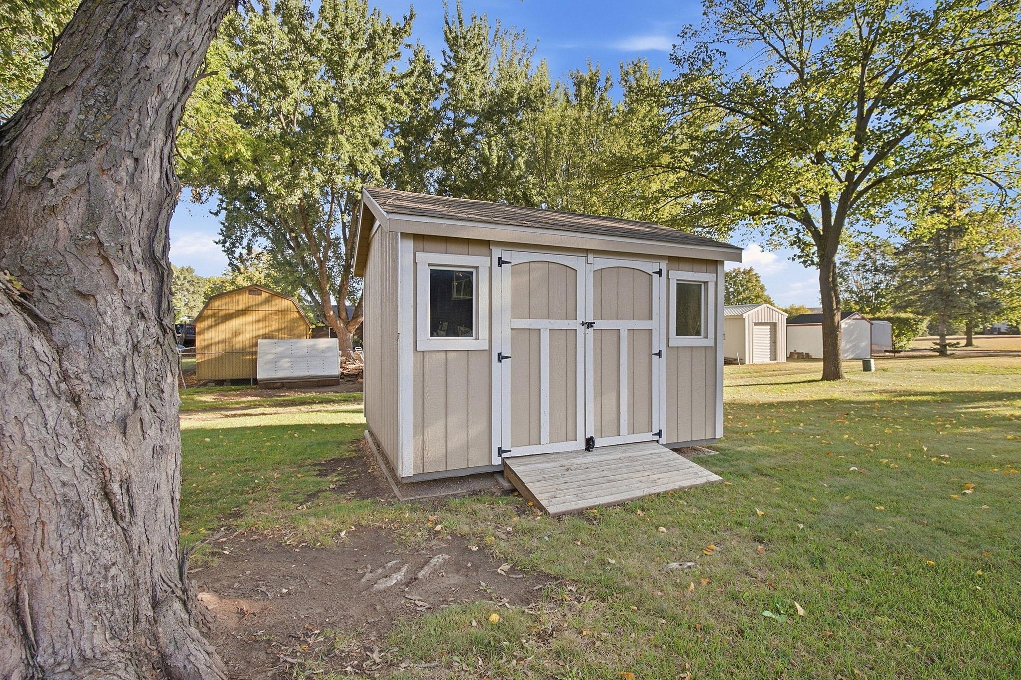 1004 W Prairie Street