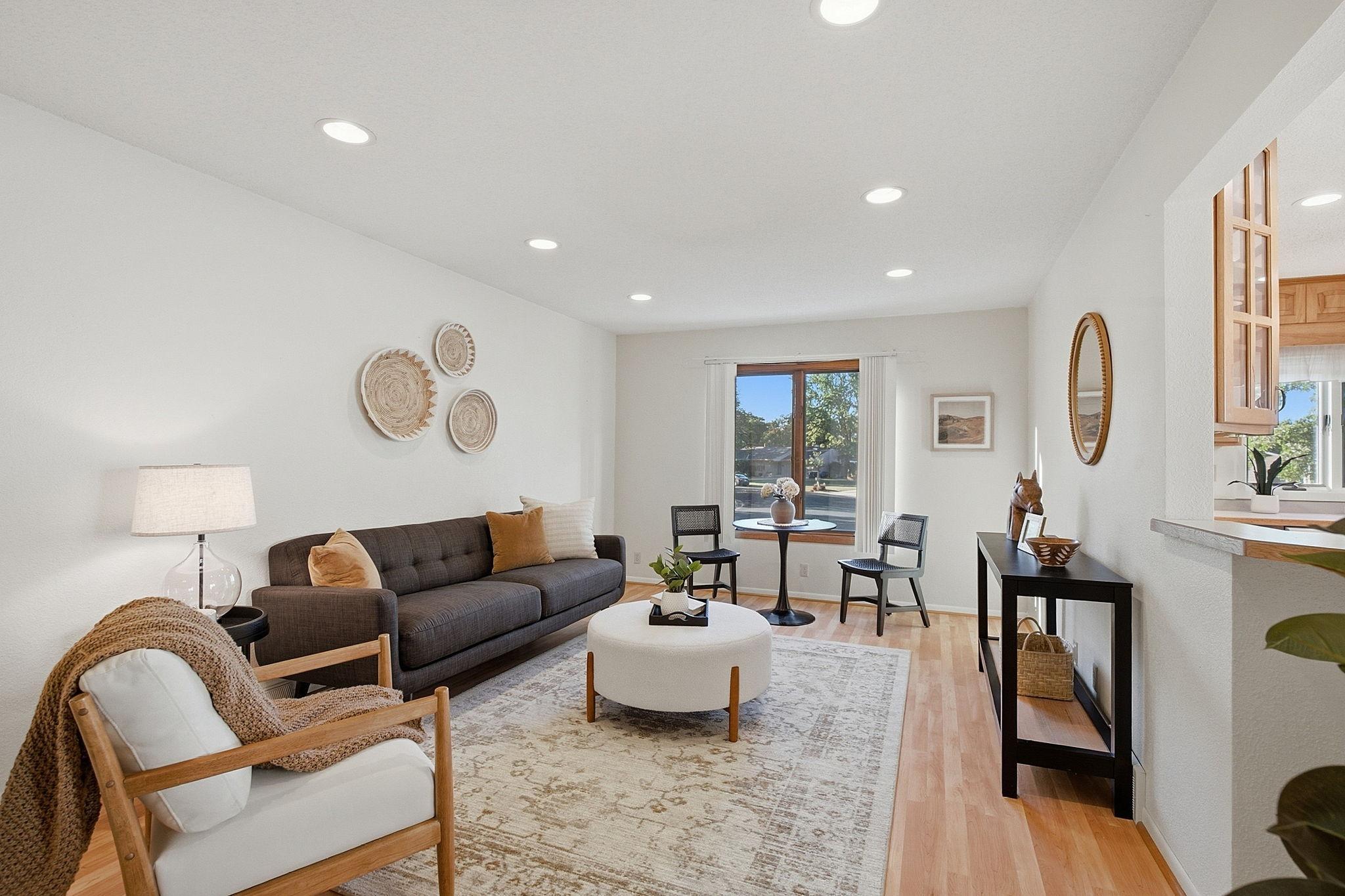1004 W Prairie Street