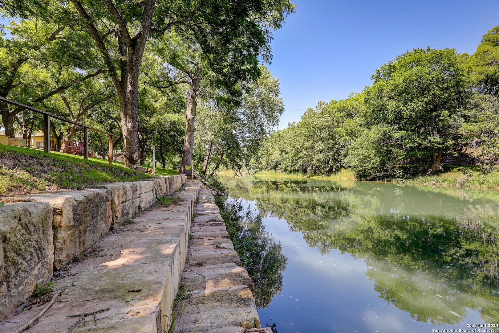 1806 PONDEROSA DR