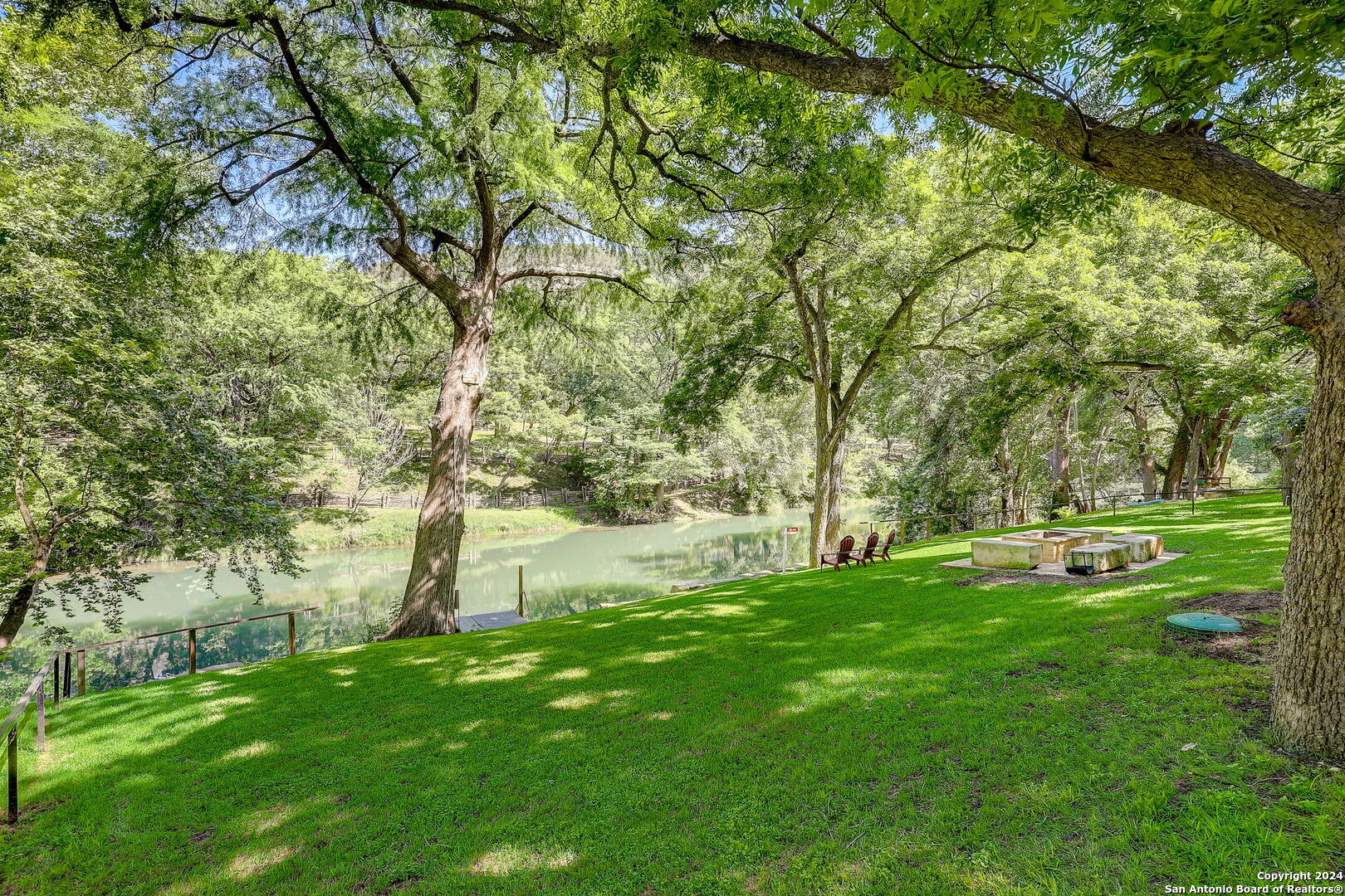 1806 PONDEROSA DR