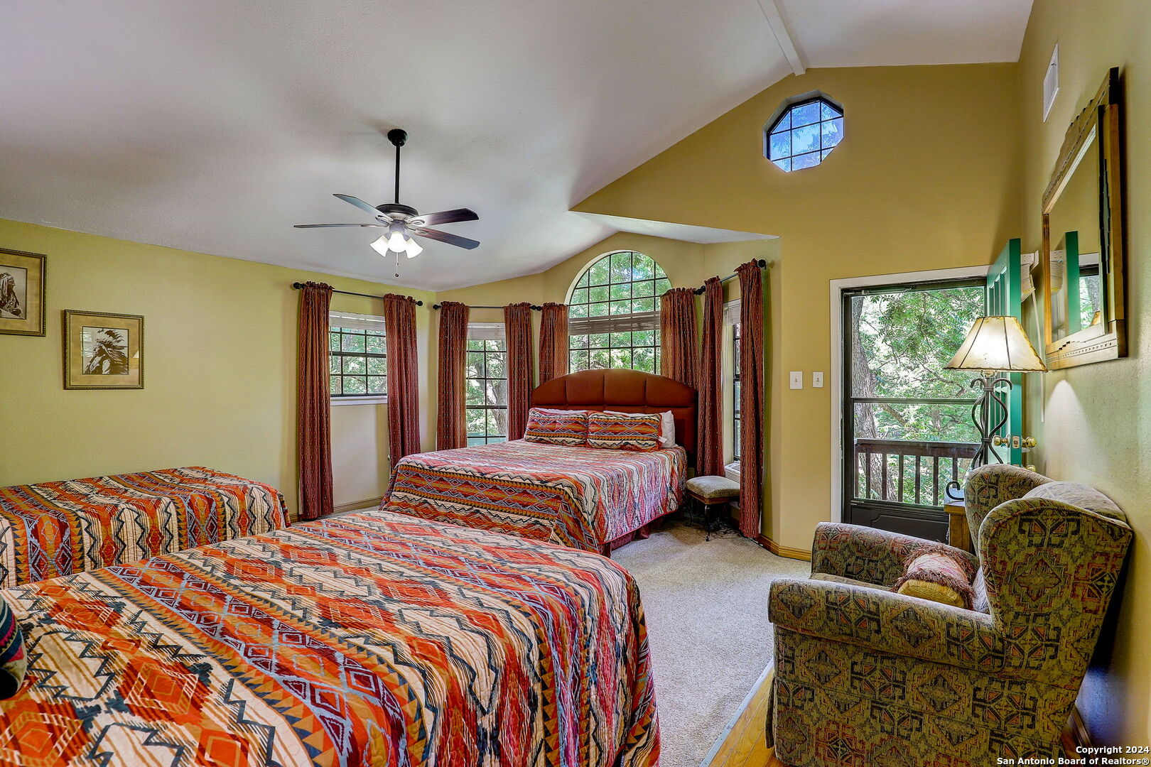 1806 PONDEROSA DR