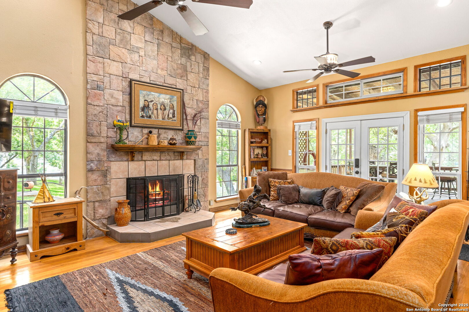 1806 PONDEROSA DR