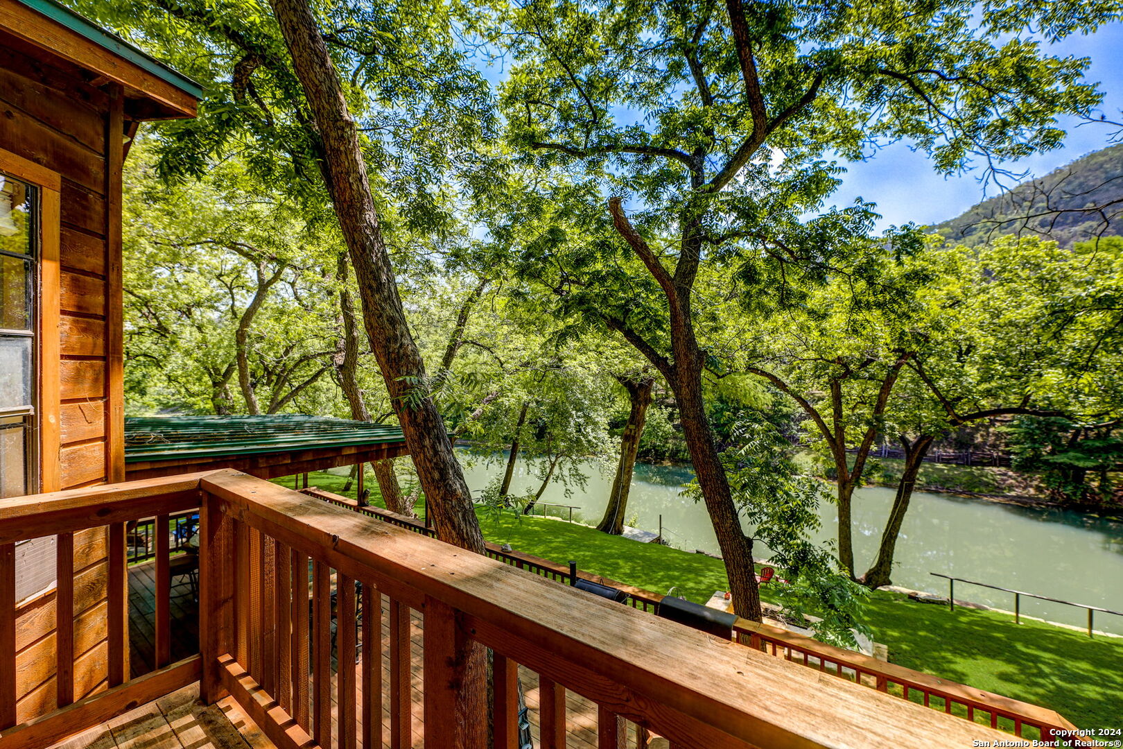 1806 PONDEROSA DR