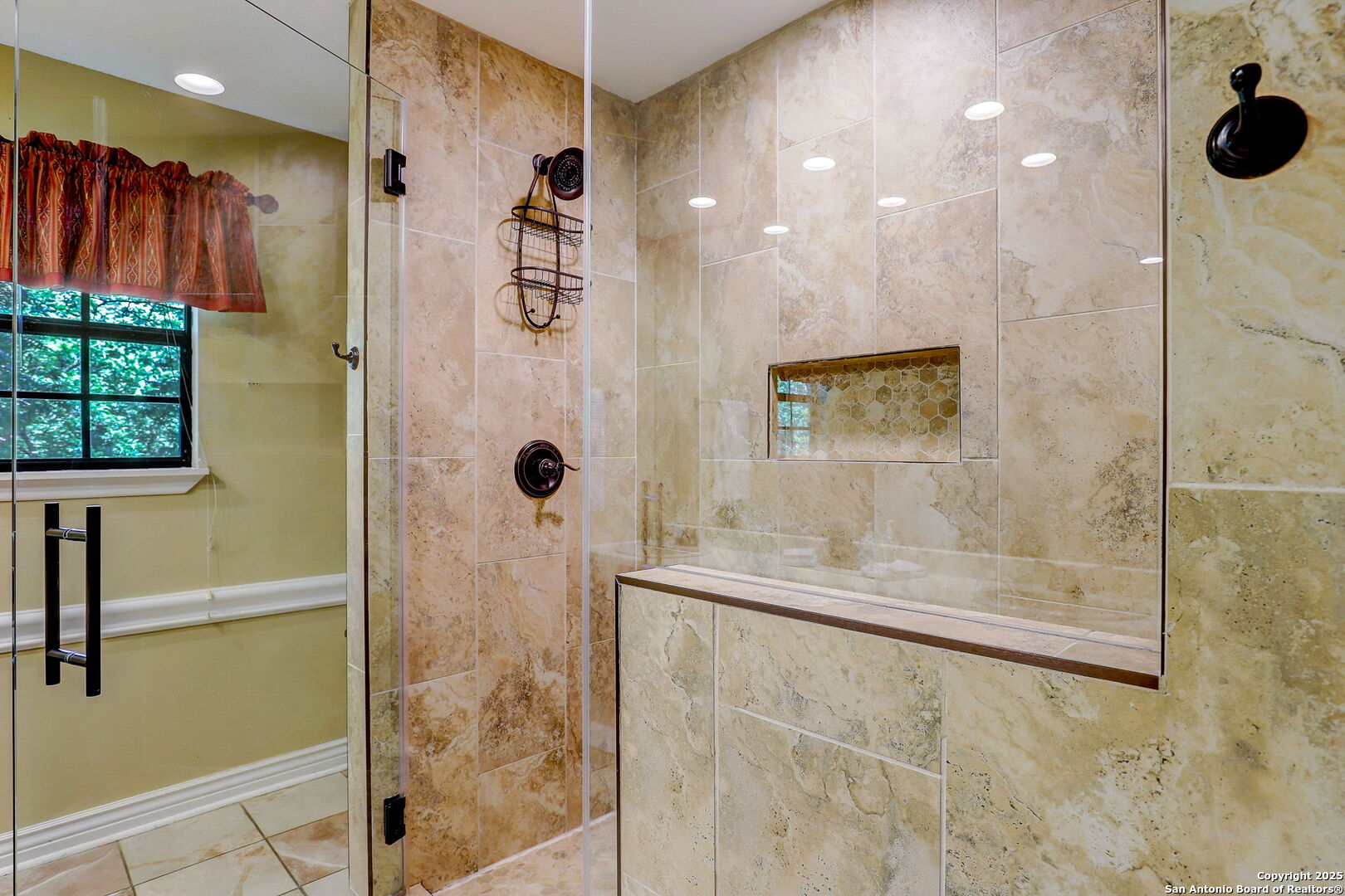 1806 PONDEROSA DR
