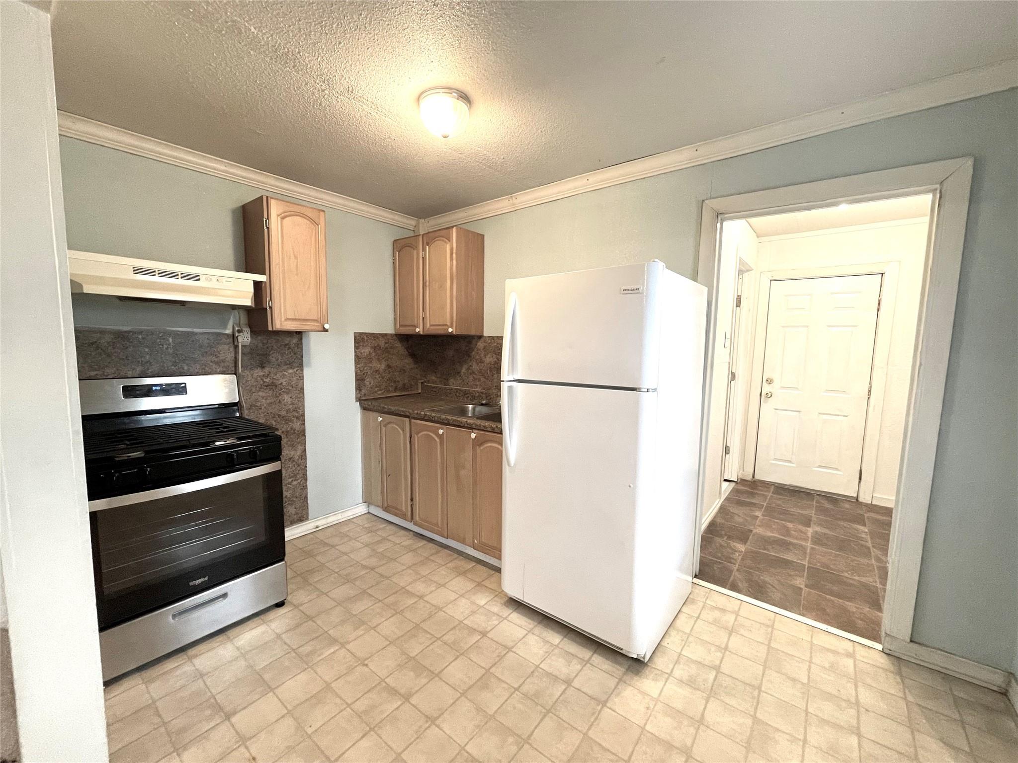 1828 W Mill Street SW