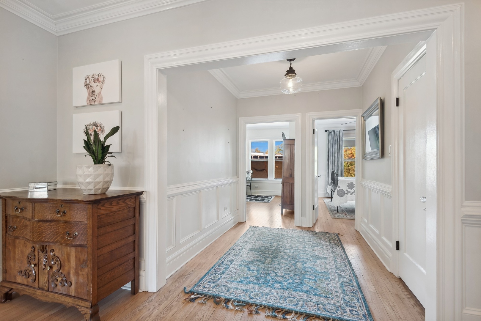 360 Ridge Avenue Unit: 10-2