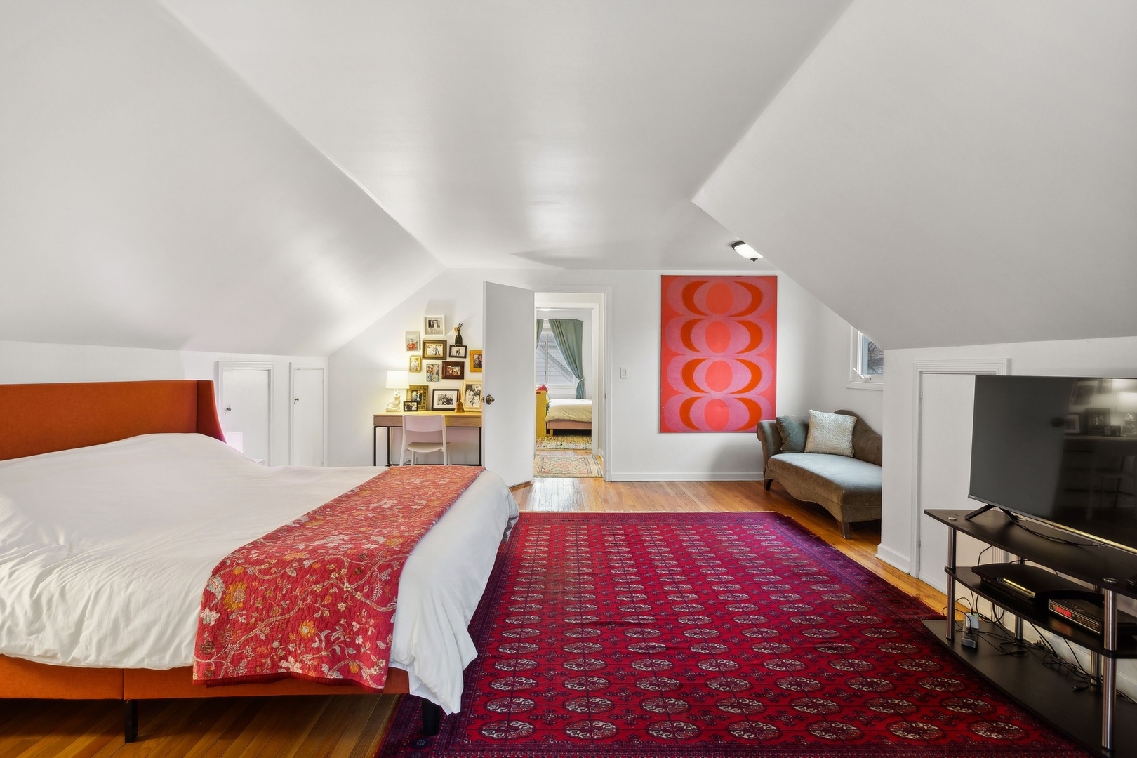 42 Williamsburg Road