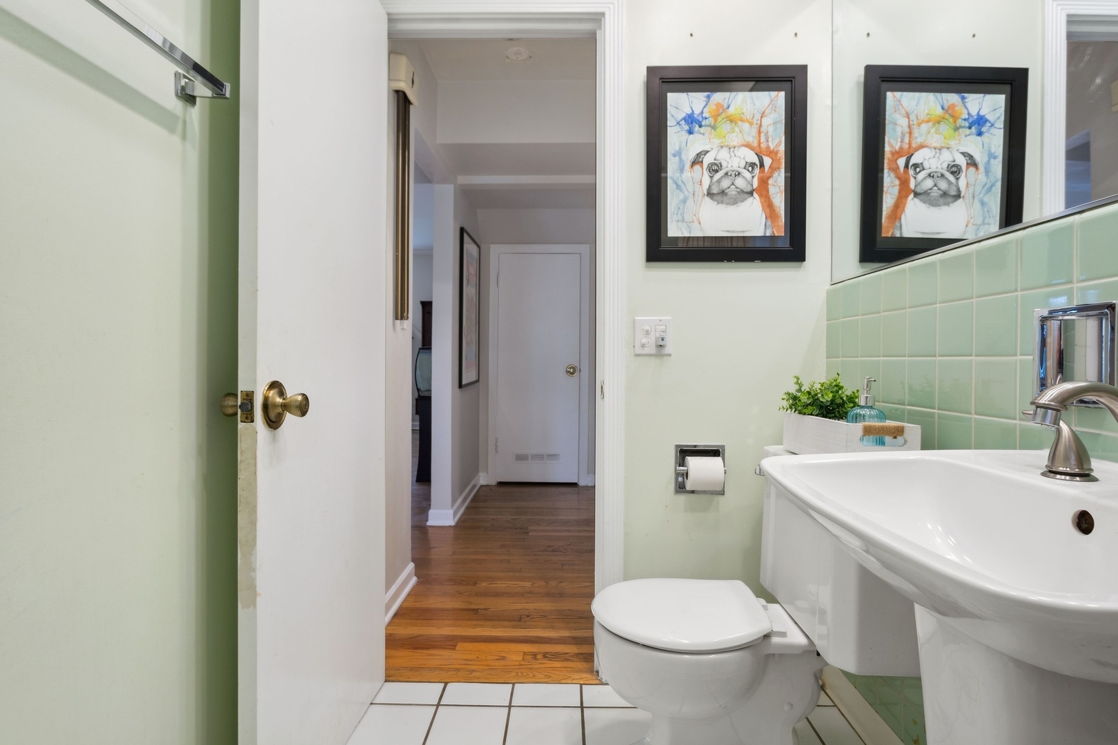 42 Williamsburg Road