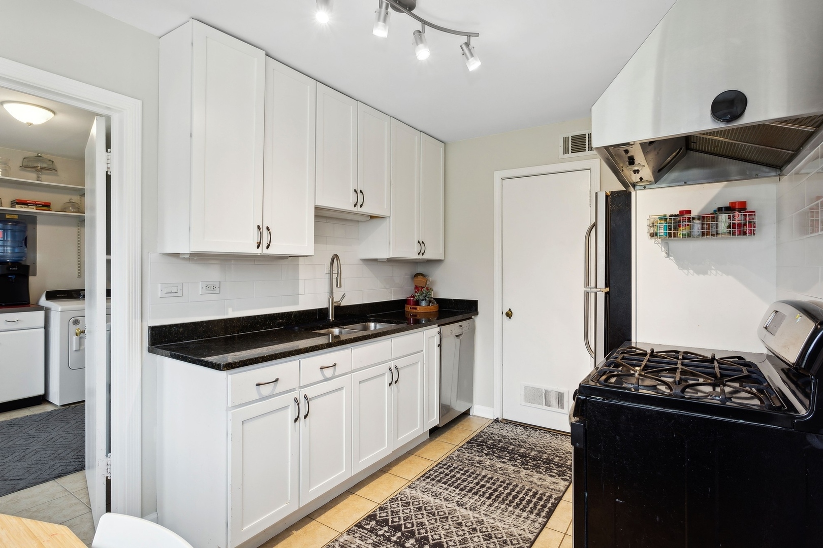 42 Williamsburg Road