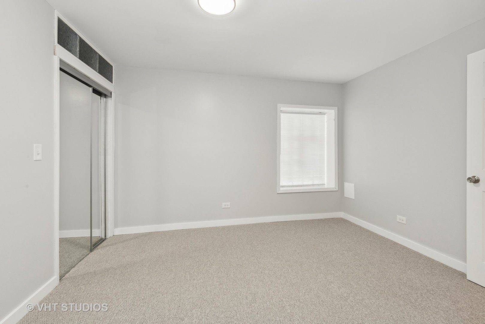 1052 W Catalpa Avenue Unit: G