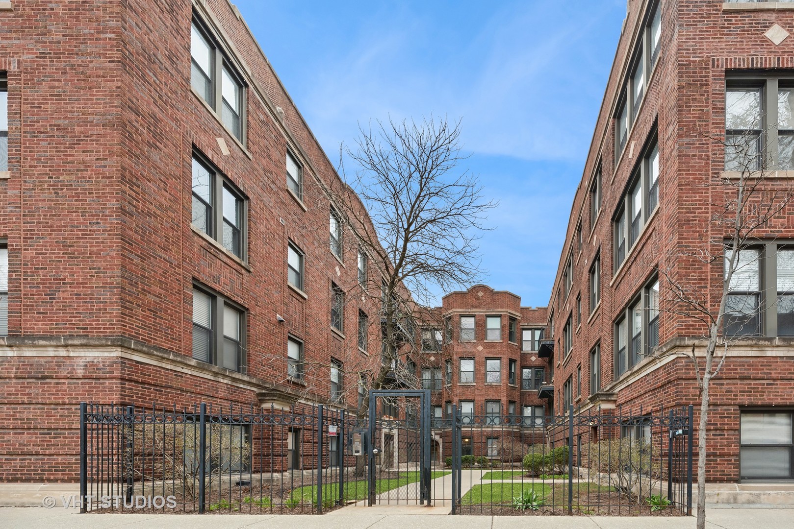 1052 W Catalpa Avenue Unit: G