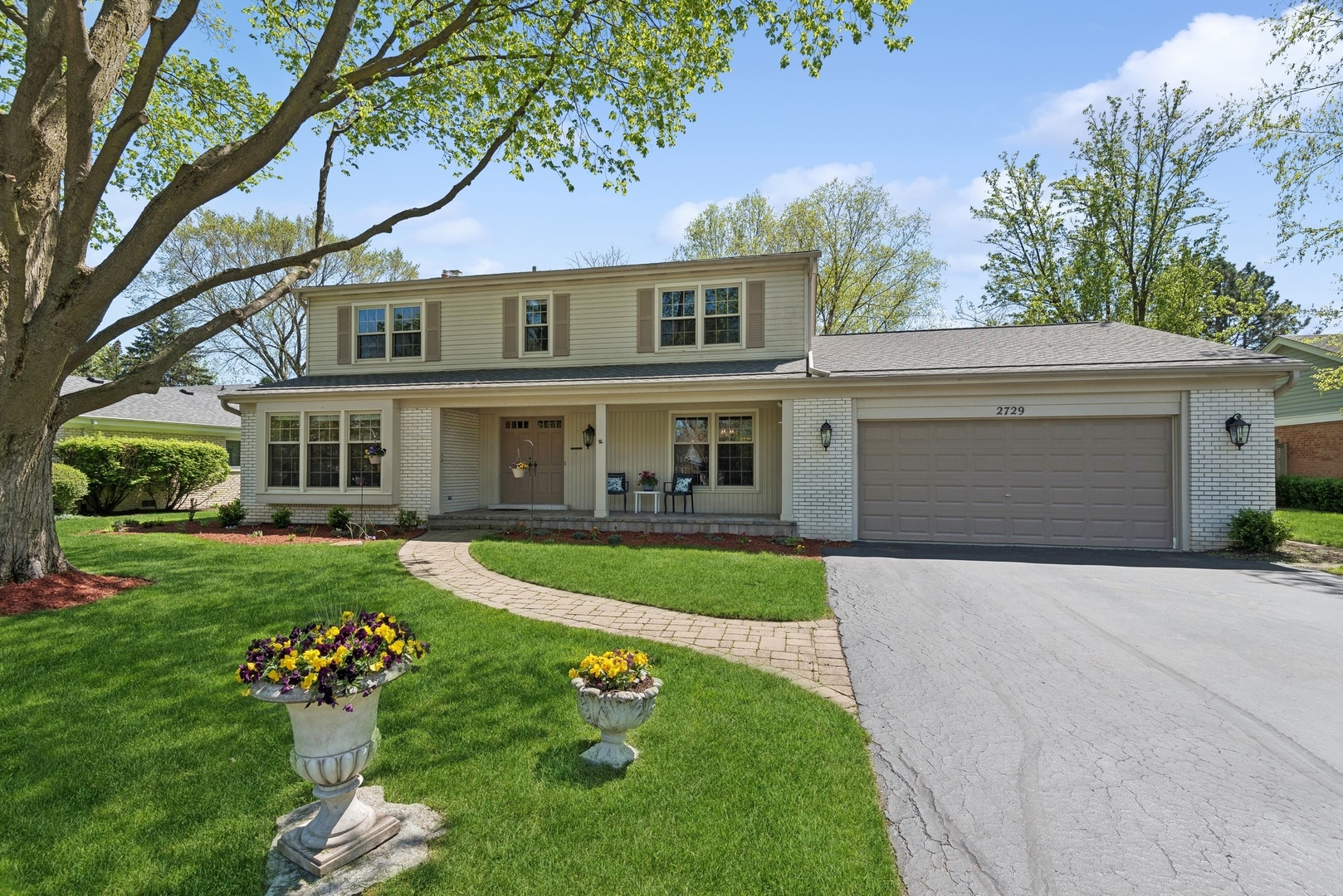 2729 Illinois Road
