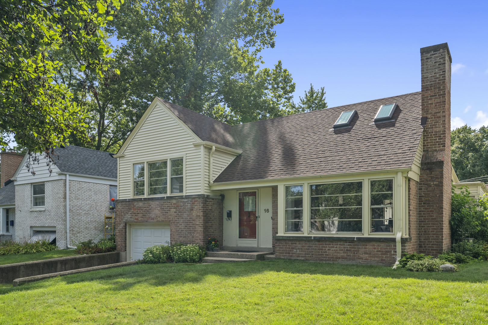 16 Williamsburg Court