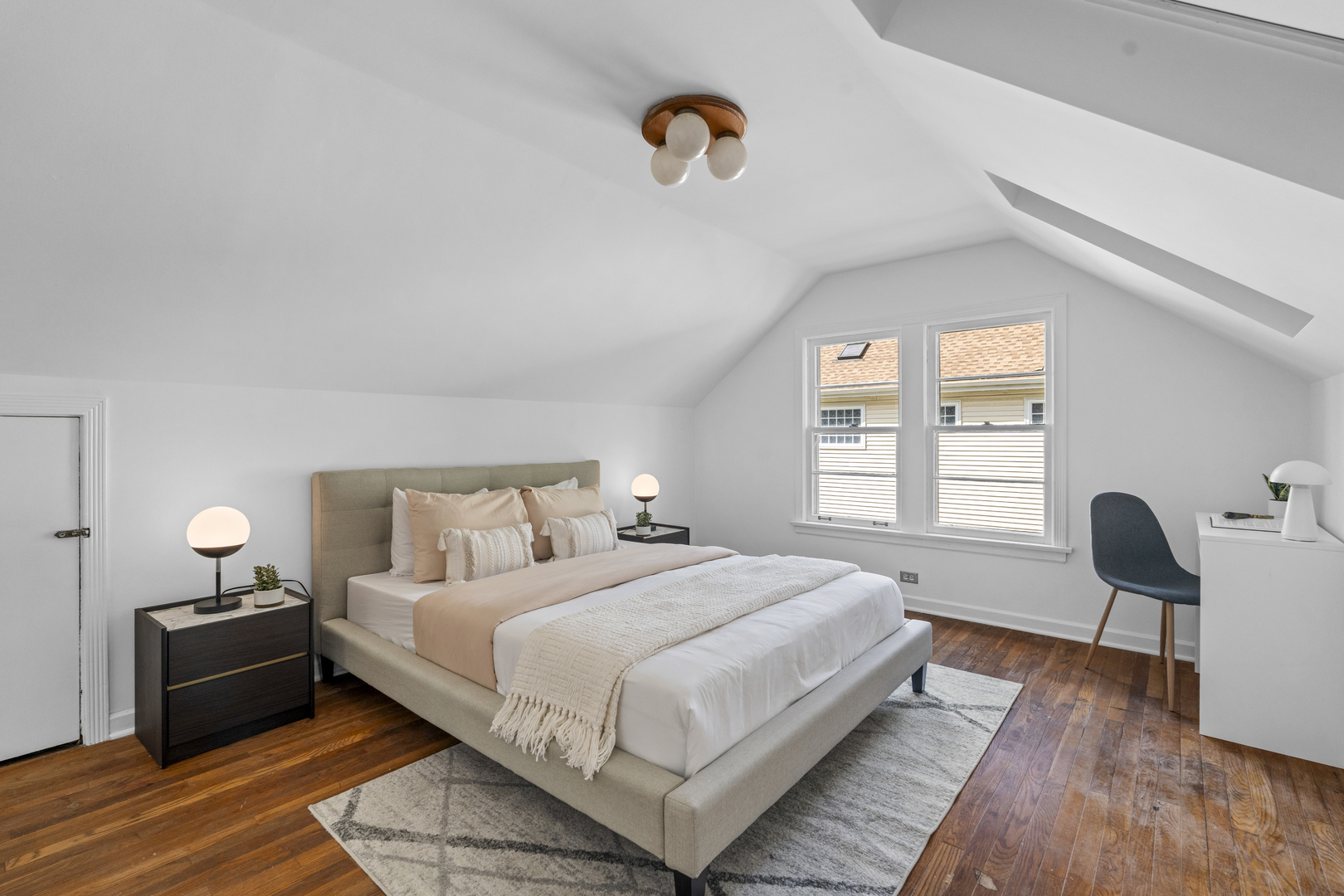 16 Williamsburg Court