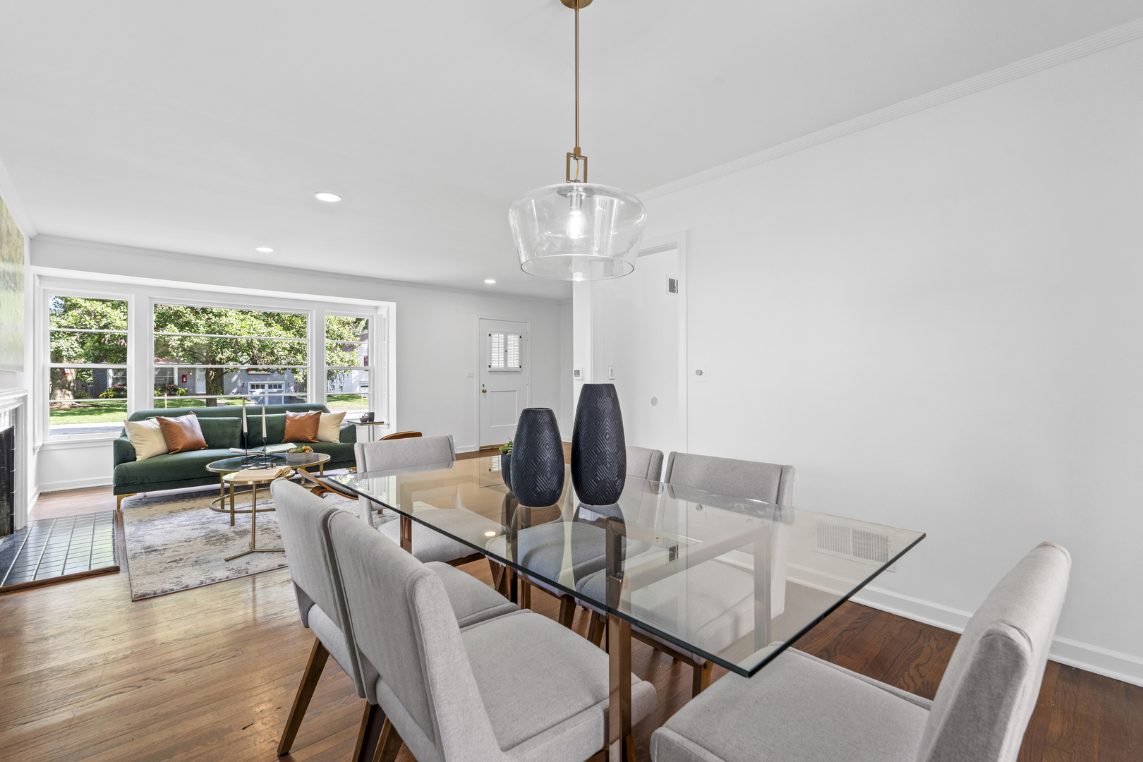 16 Williamsburg Court