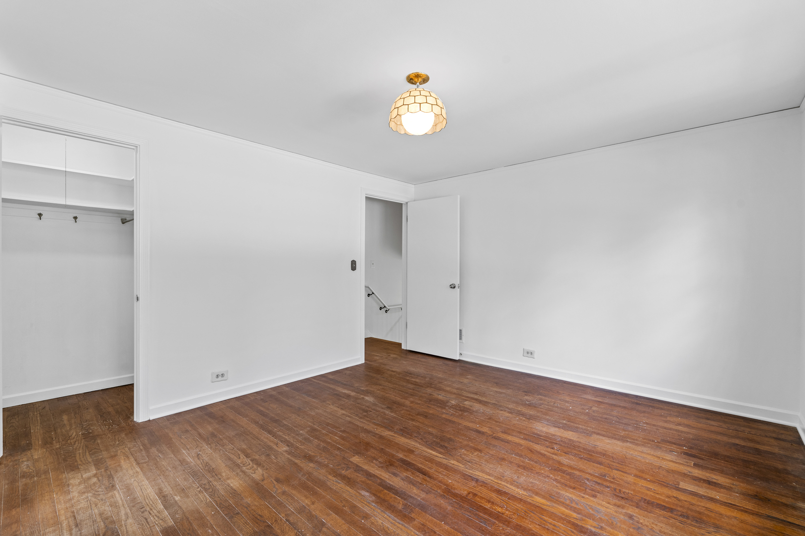 16 Williamsburg Court